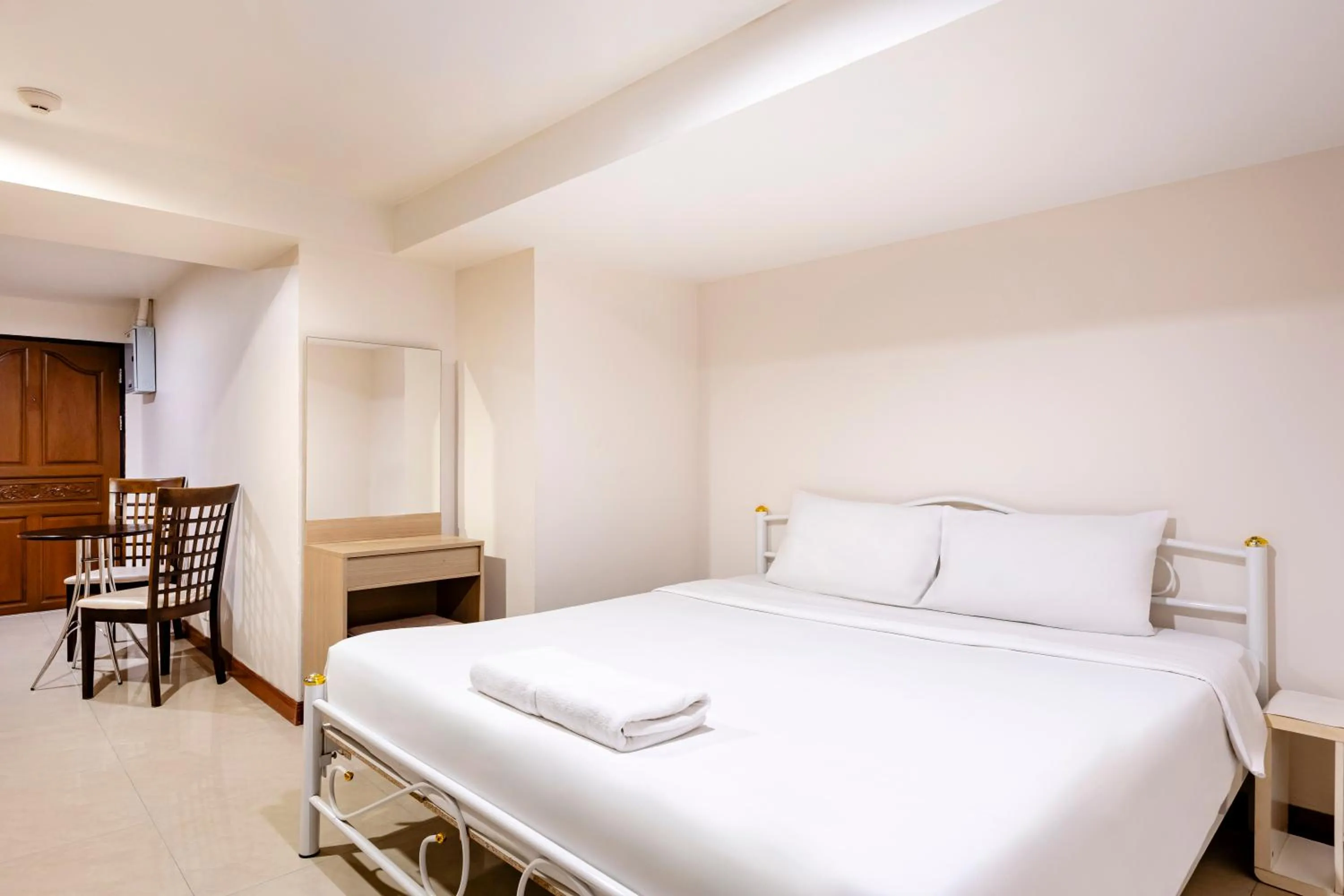 Bedroom, Bed in Teja Hotel