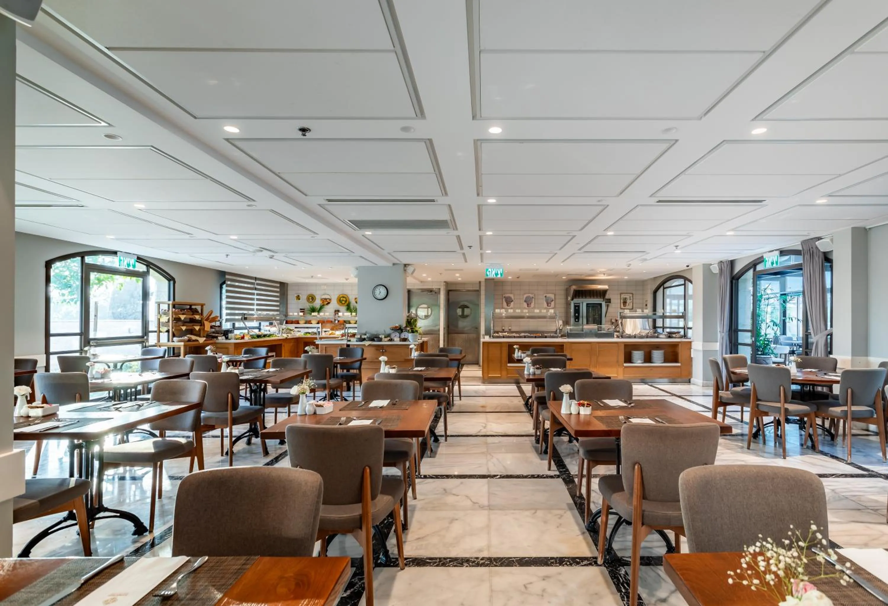 Restaurant/places to eat in Edmond Luxury Hotel & Spa