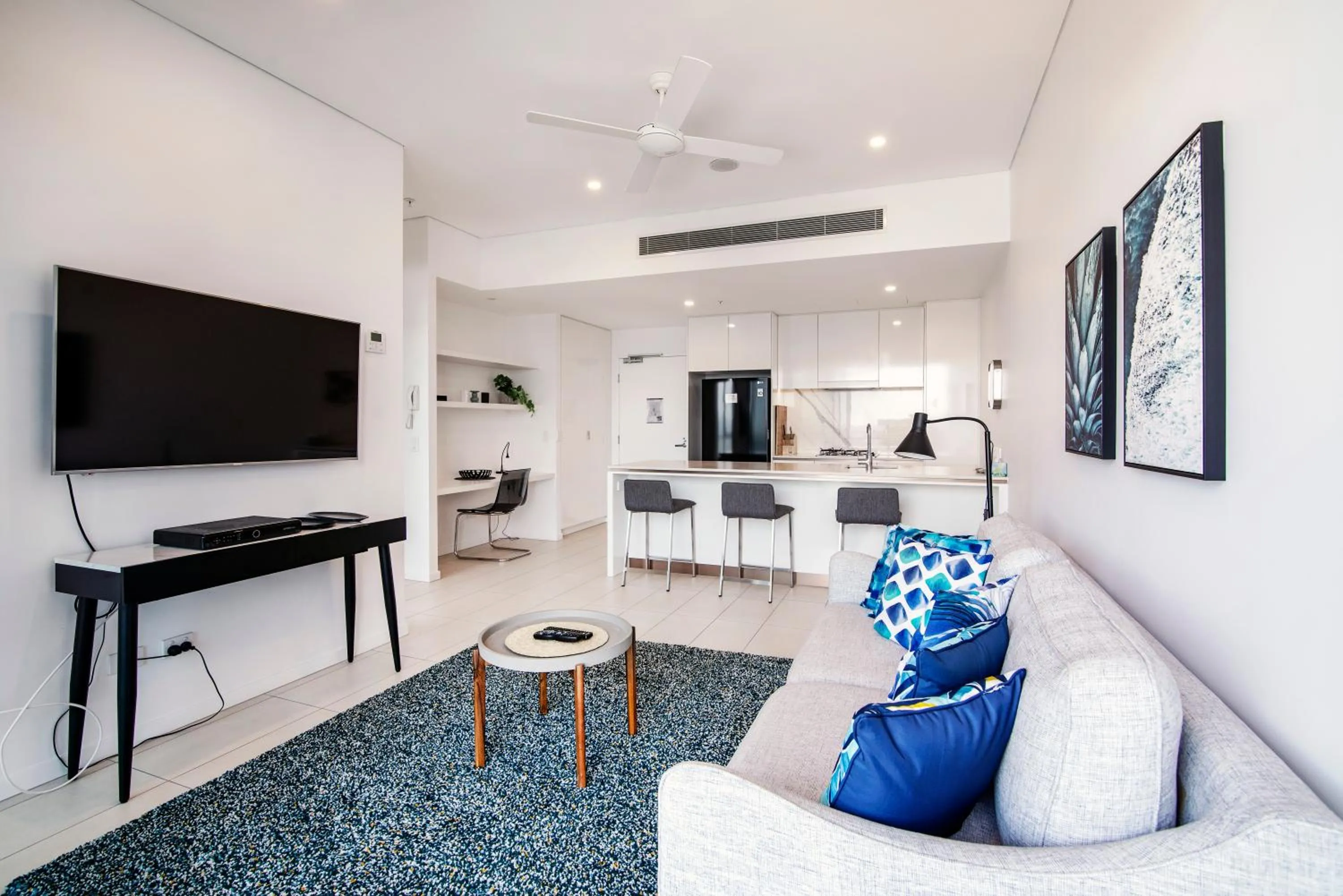 Living room in Hope Street Apartments by CLLIX