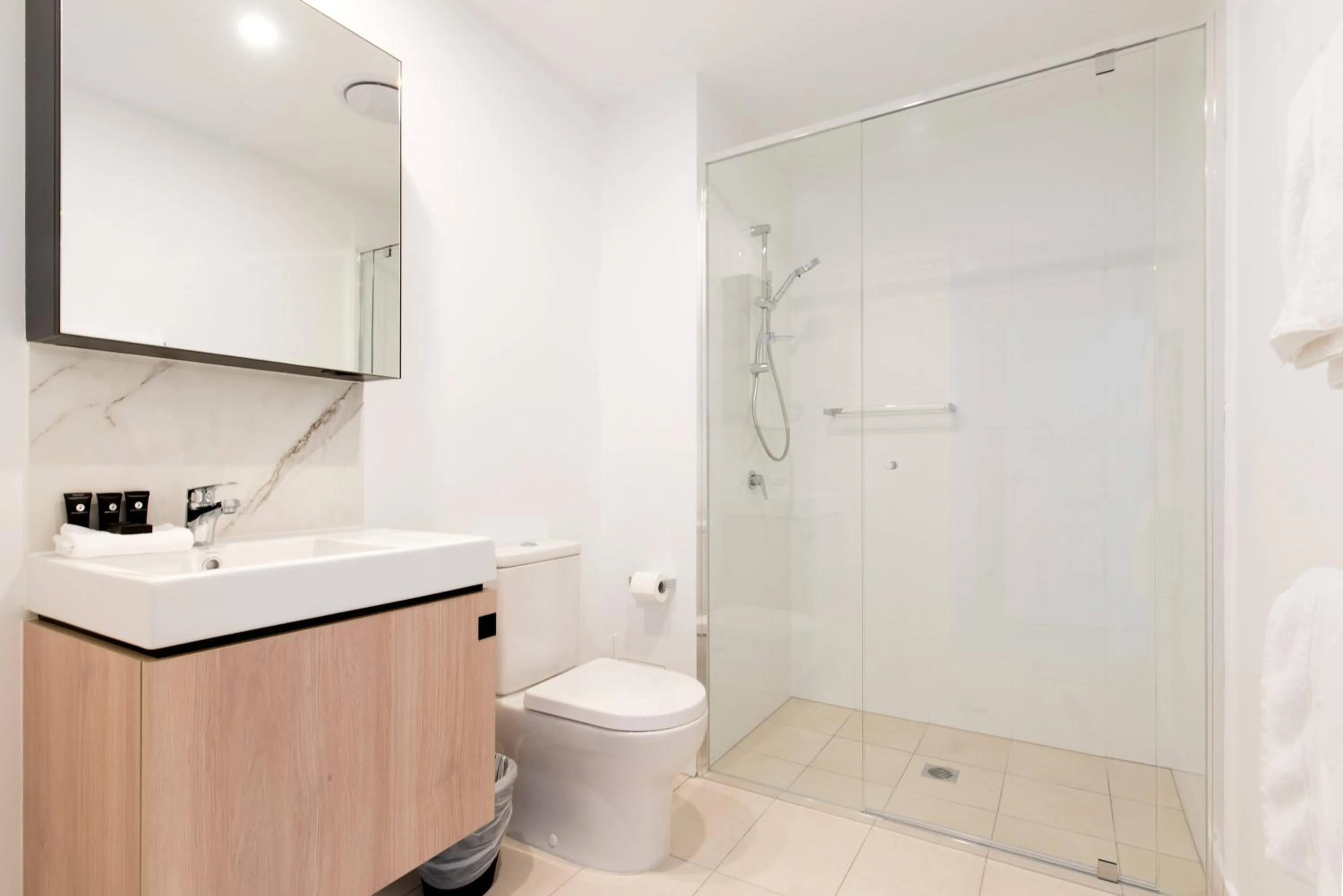 Bathroom in Hope Street Apartments by CLLIX