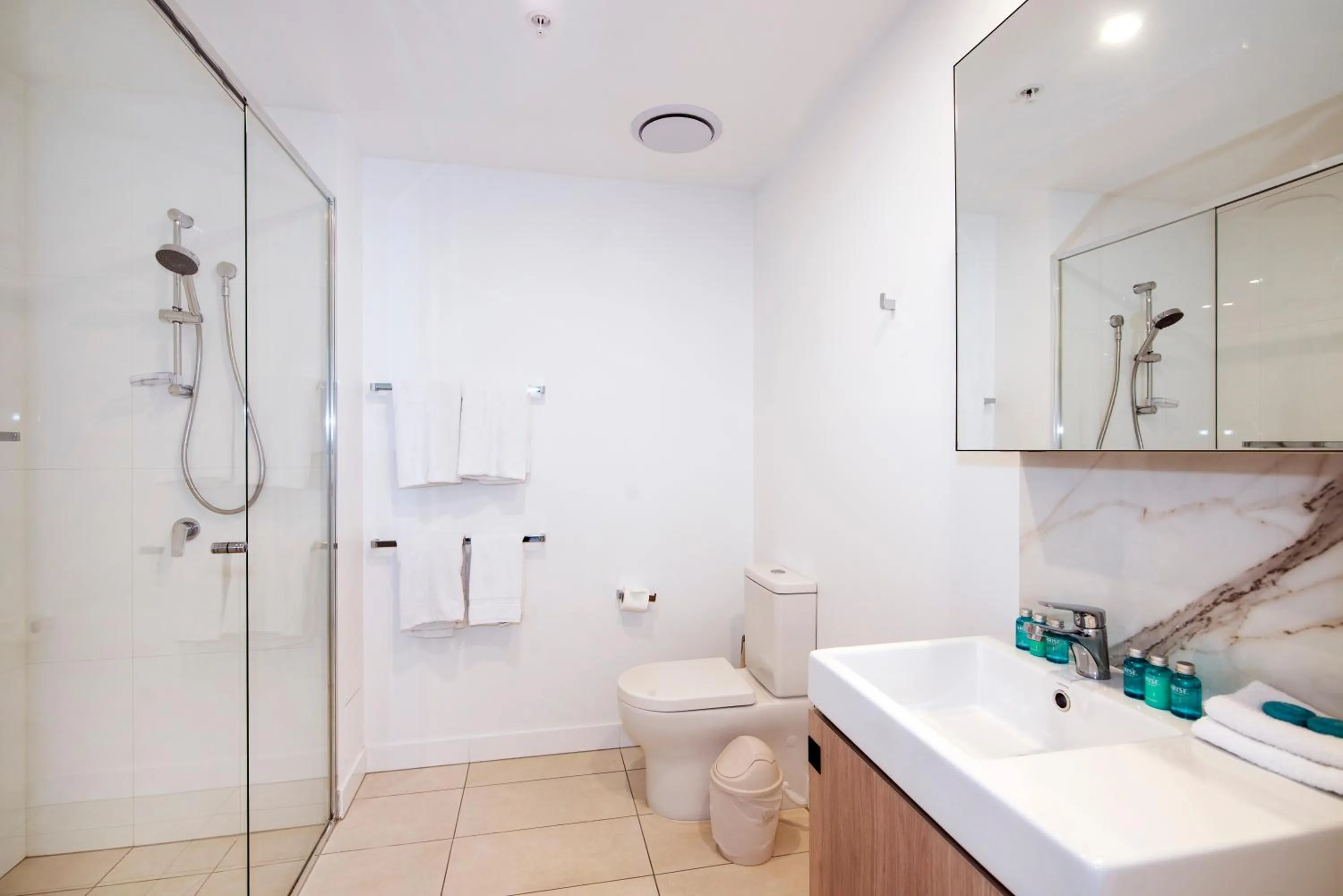 Bathroom in Hope Street Apartments by CLLIX
