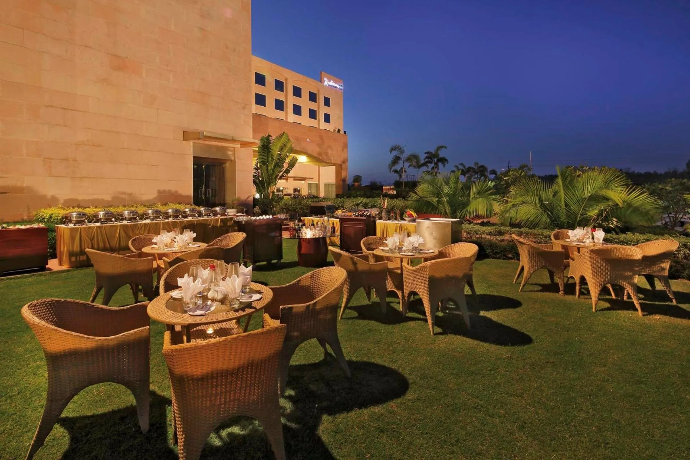 Restaurant/places to eat in Yashail Hotel Haridwar