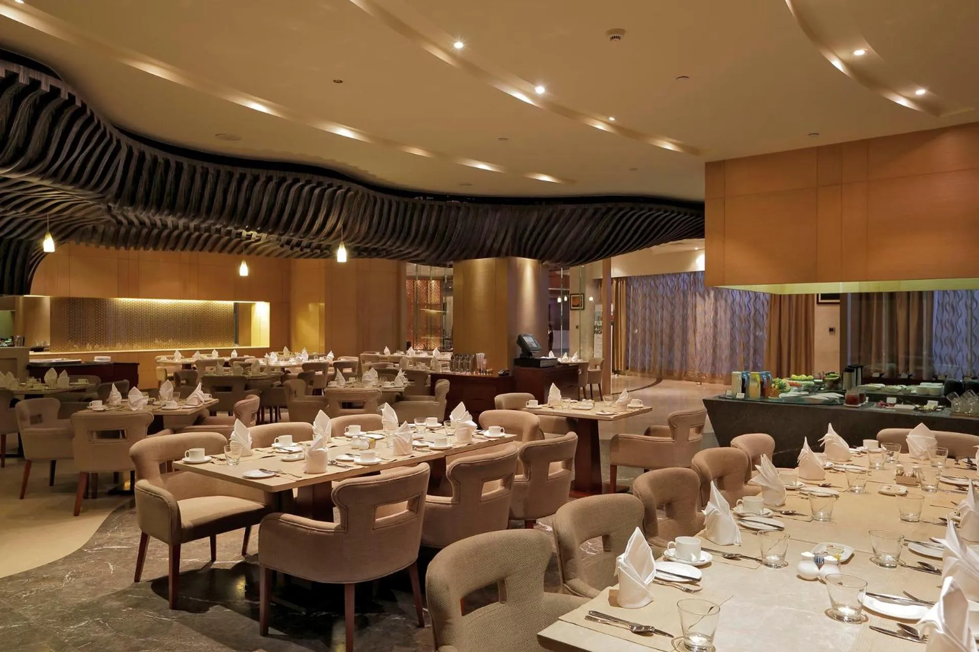 Restaurant/places to eat in Yashail Hotel Haridwar