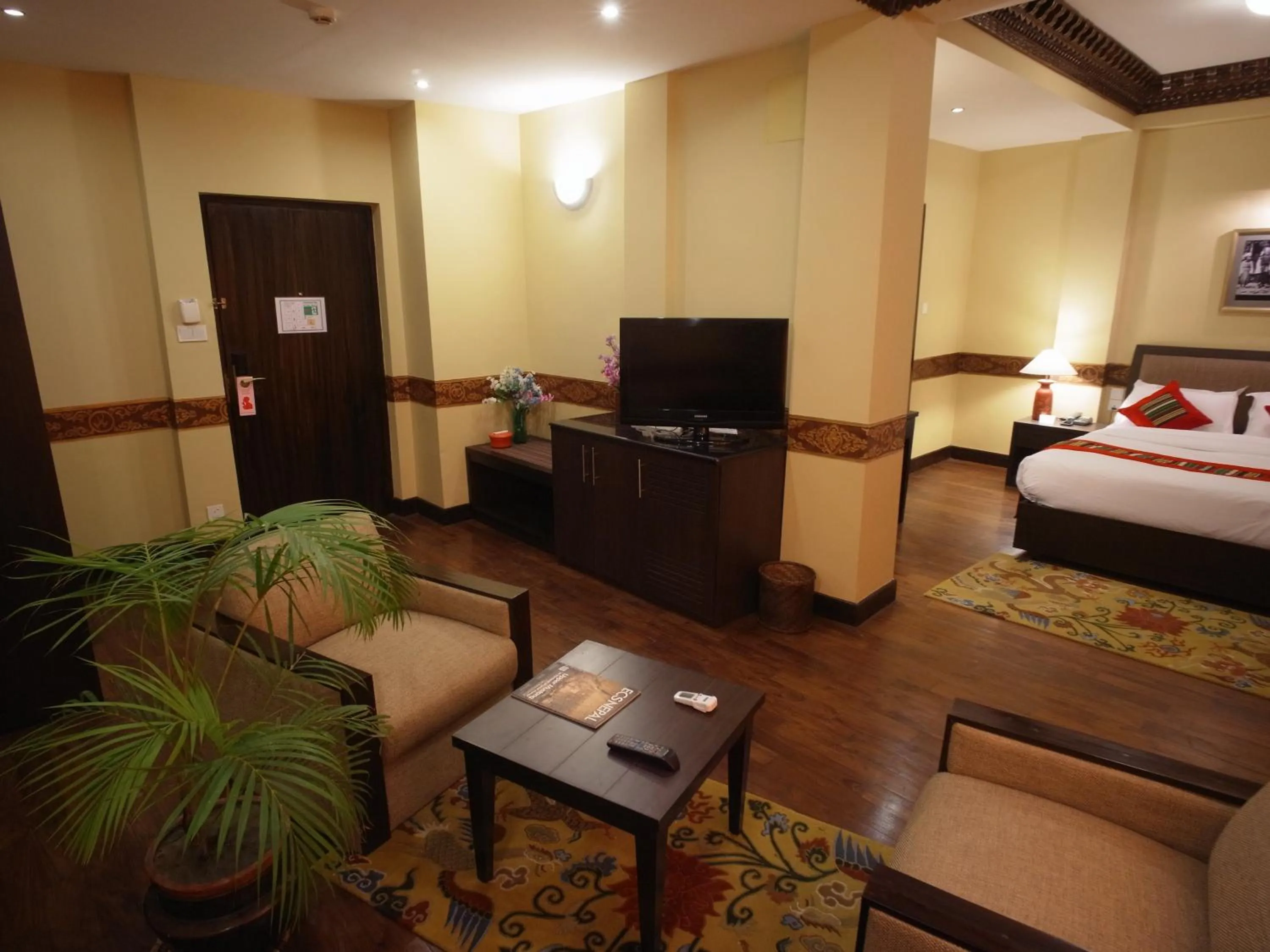 Photo of the whole room, Bed in Hotel Tibet International