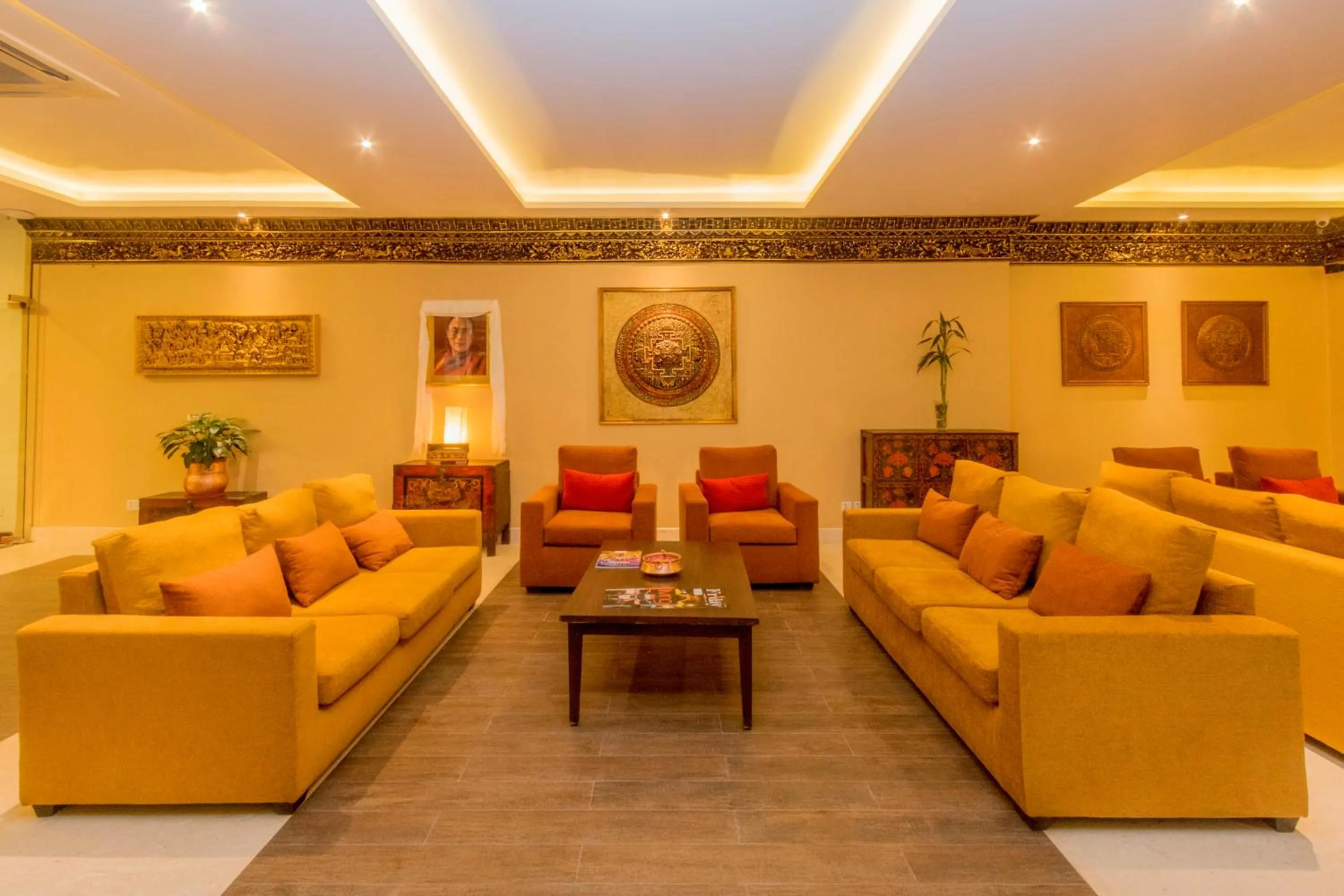 Facade/entrance in Hotel Tibet International