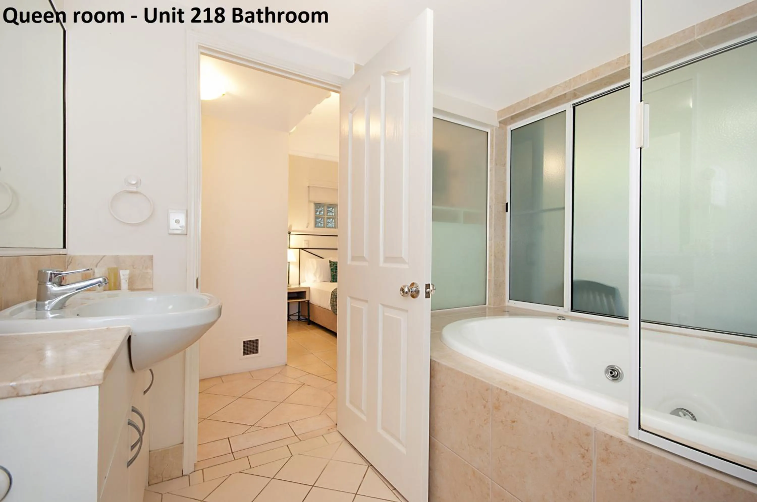 Bathroom in The Newport on Macrossan - Adults Only