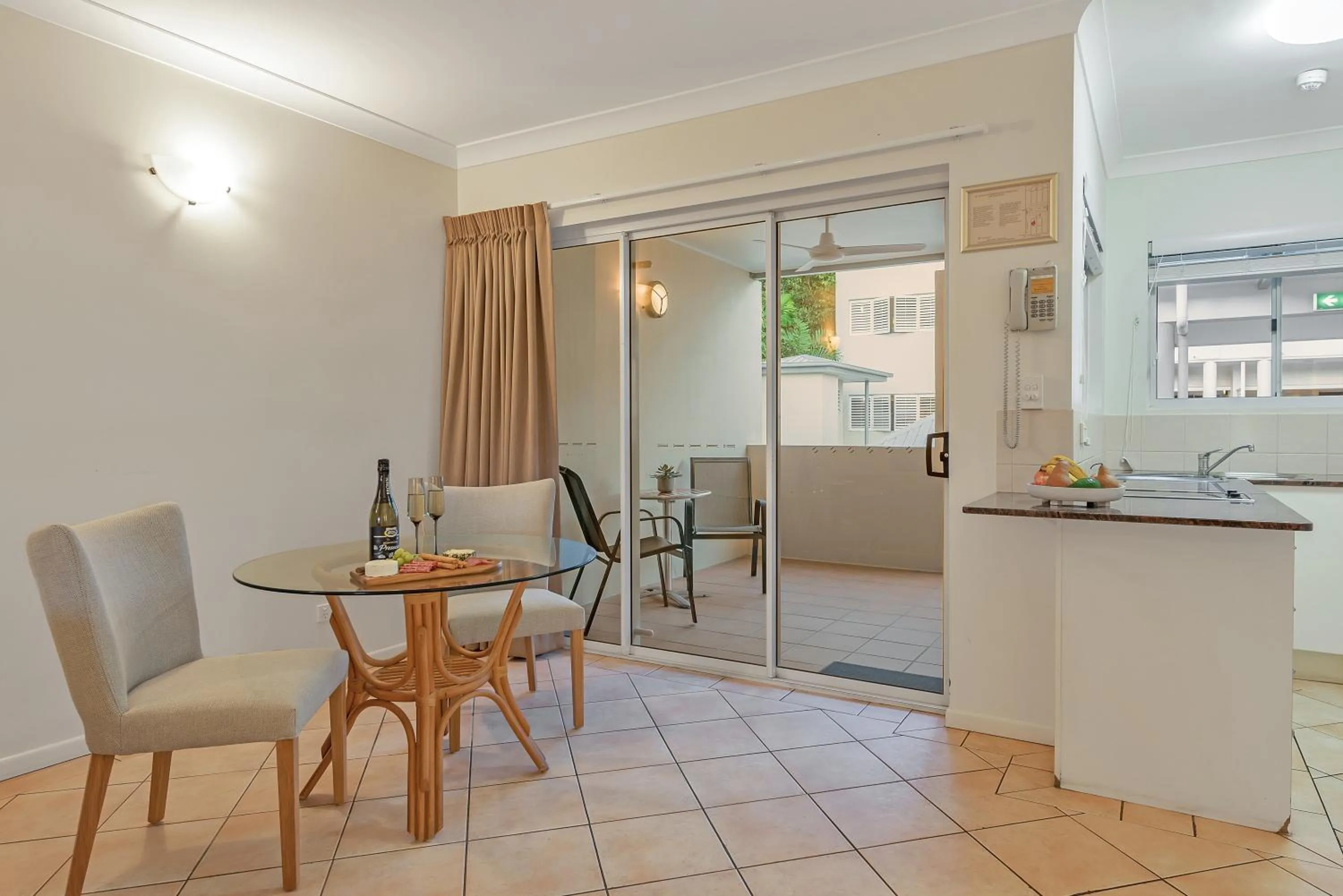 Kitchen or kitchenette in The Newport on Macrossan - Adults Only