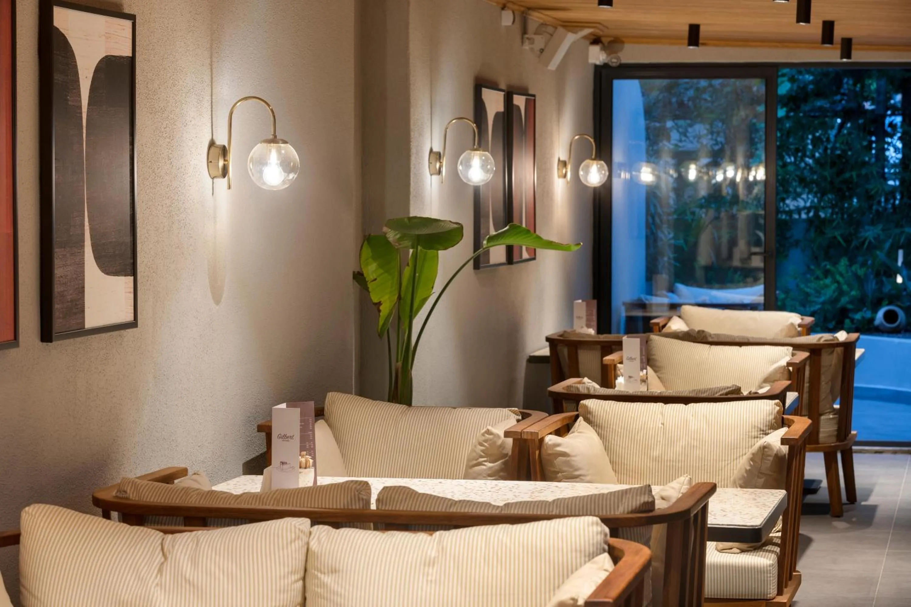 Lobby or reception in Sherwood Premio Hotel