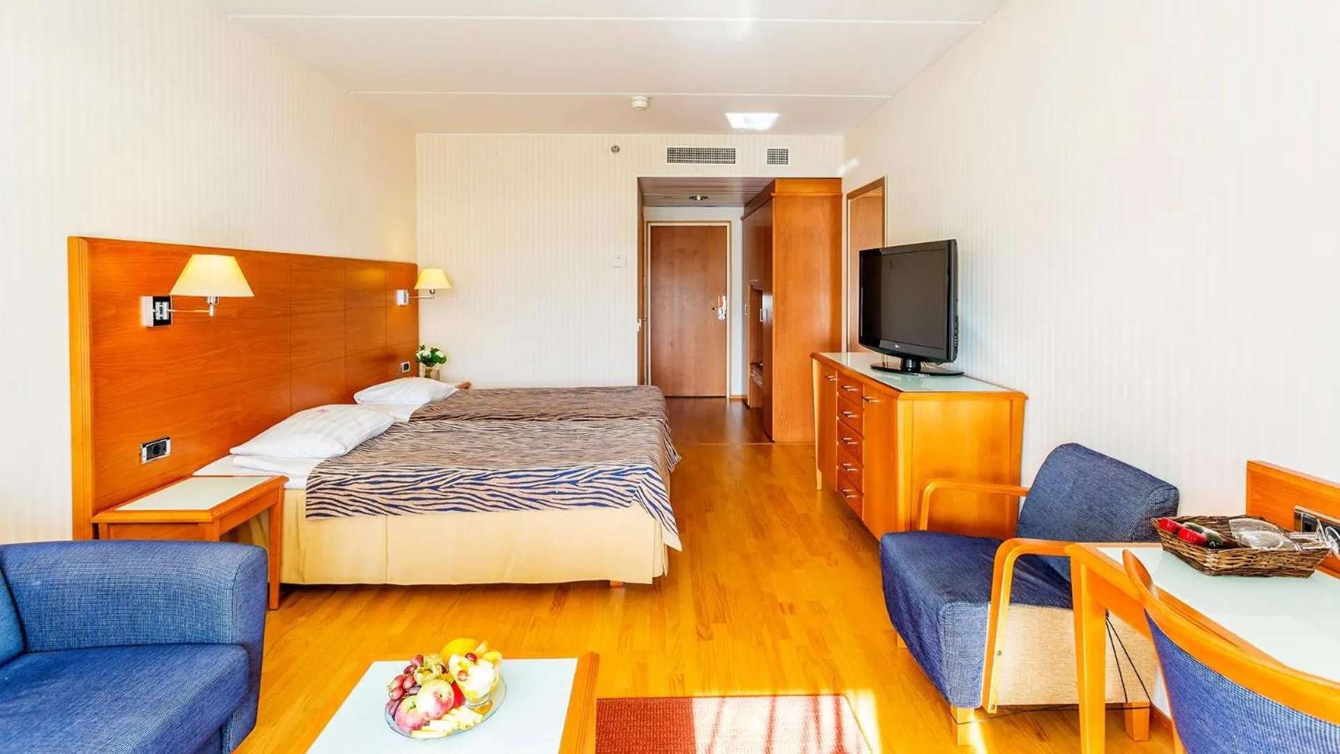 TV and multimedia, Bed in Ruissalo Spa Hotel