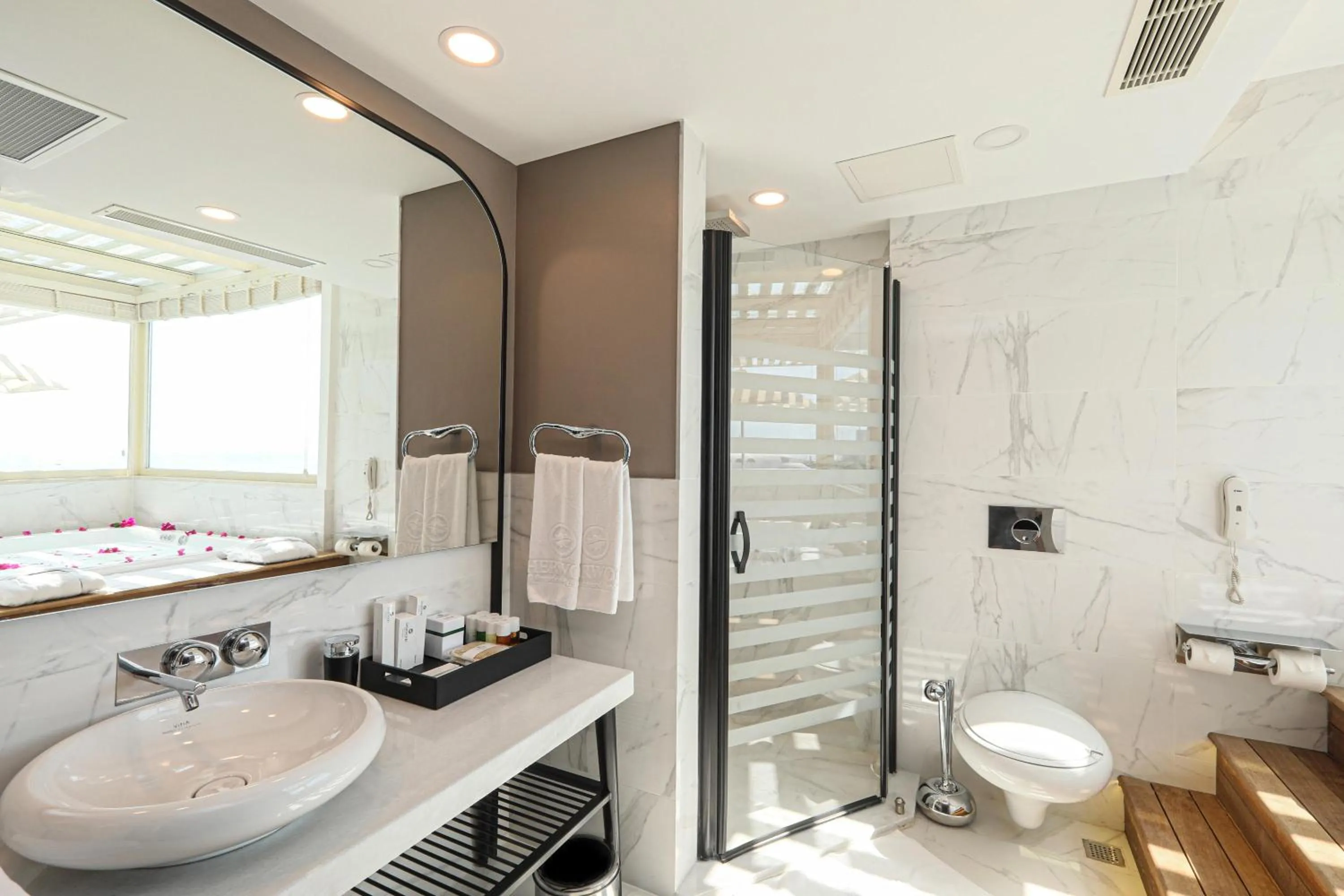 Bathroom in Sherwood Exclusive Lara