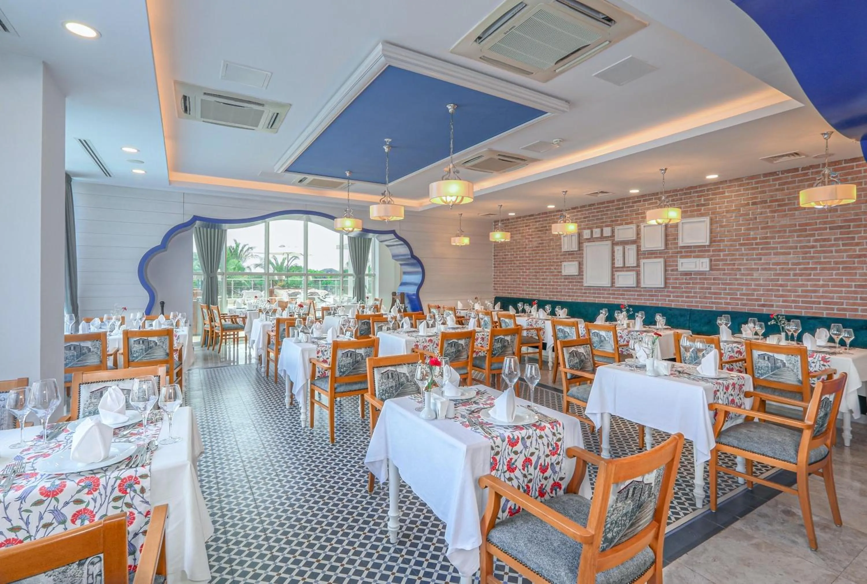 Restaurant/places to eat in Sherwood Exclusive Lara