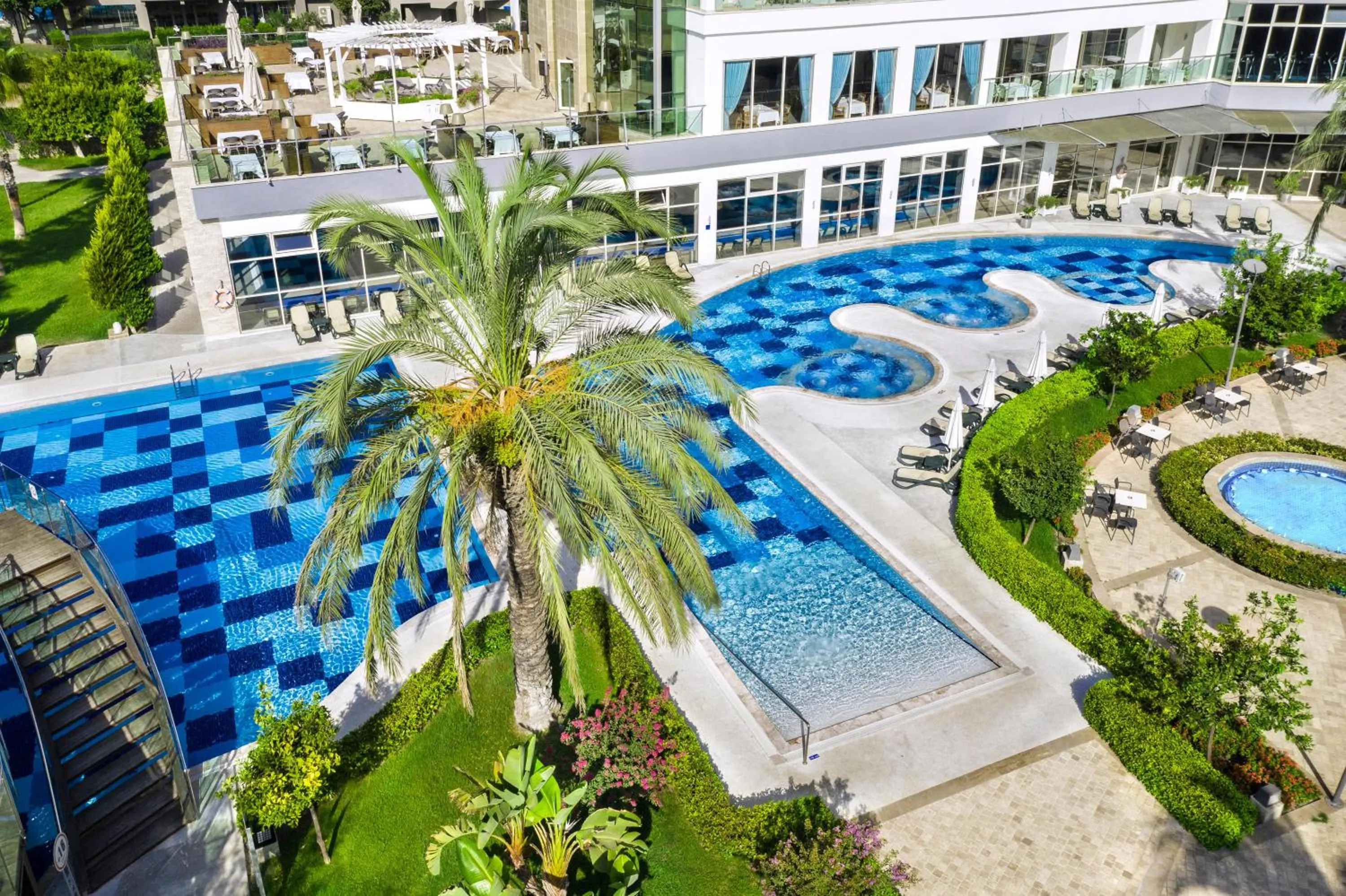 Property building in Sherwood Exclusive Lara