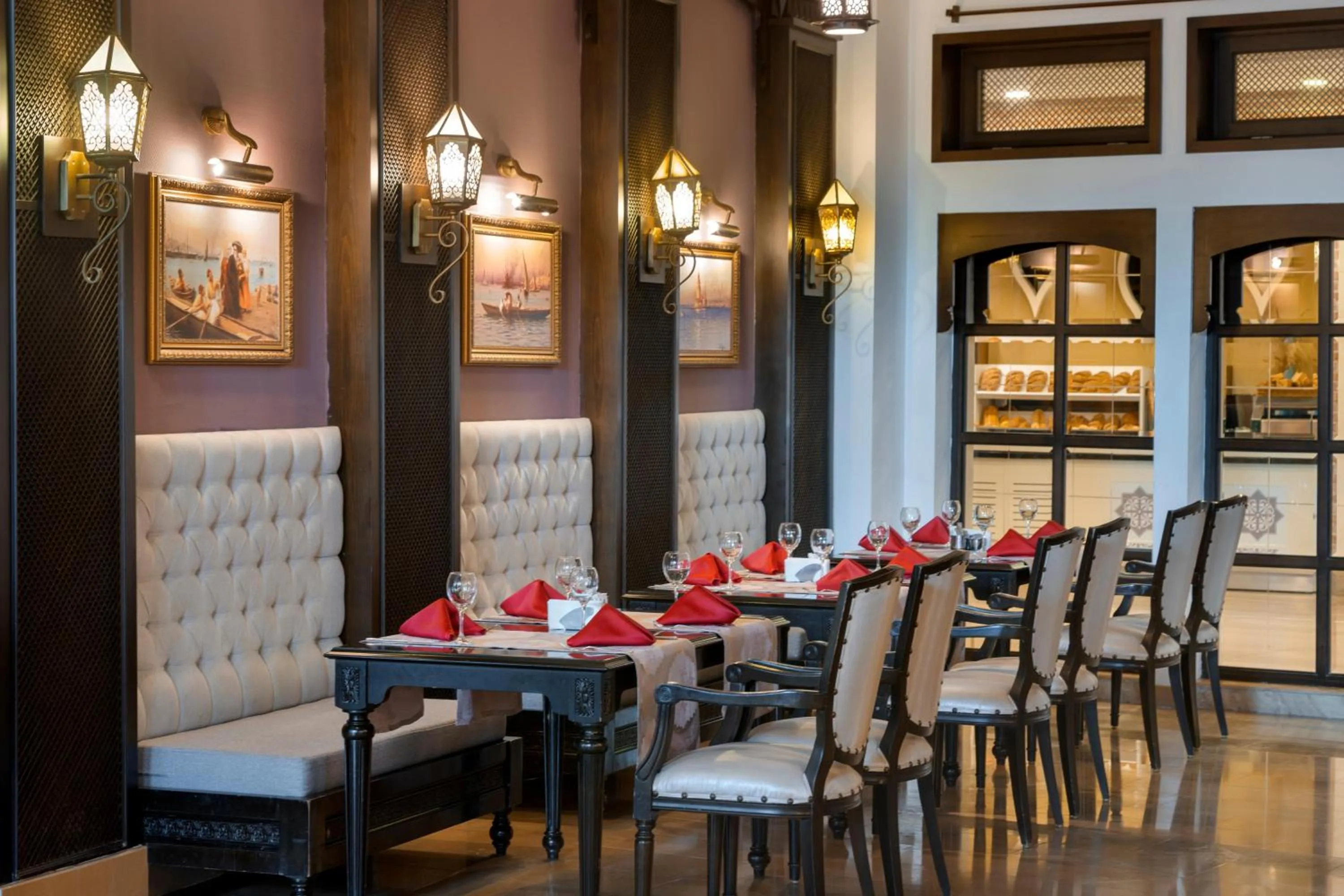 Restaurant/places to eat in Sherwood Exclusive Lara