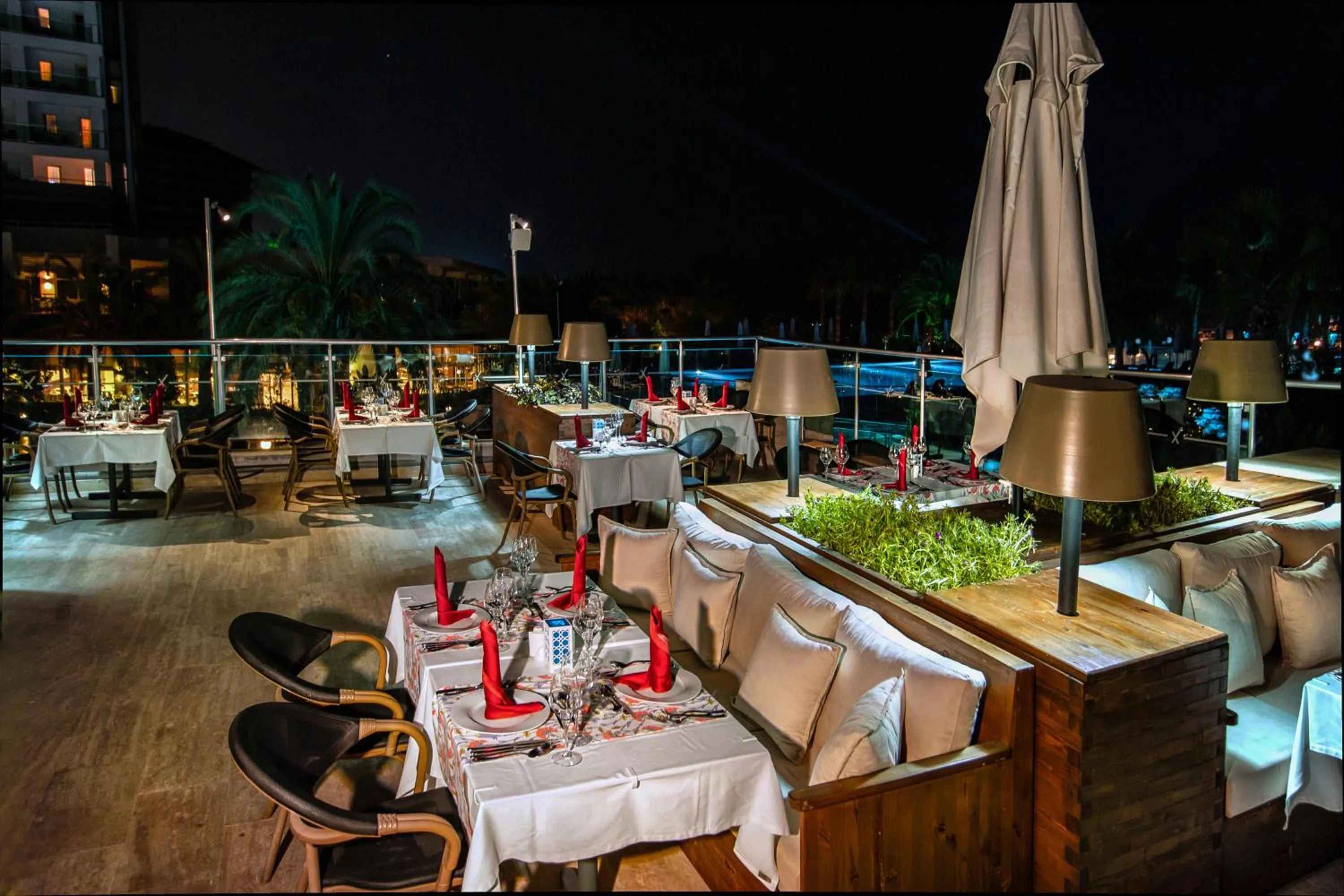 Restaurant/places to eat in Sherwood Exclusive Lara