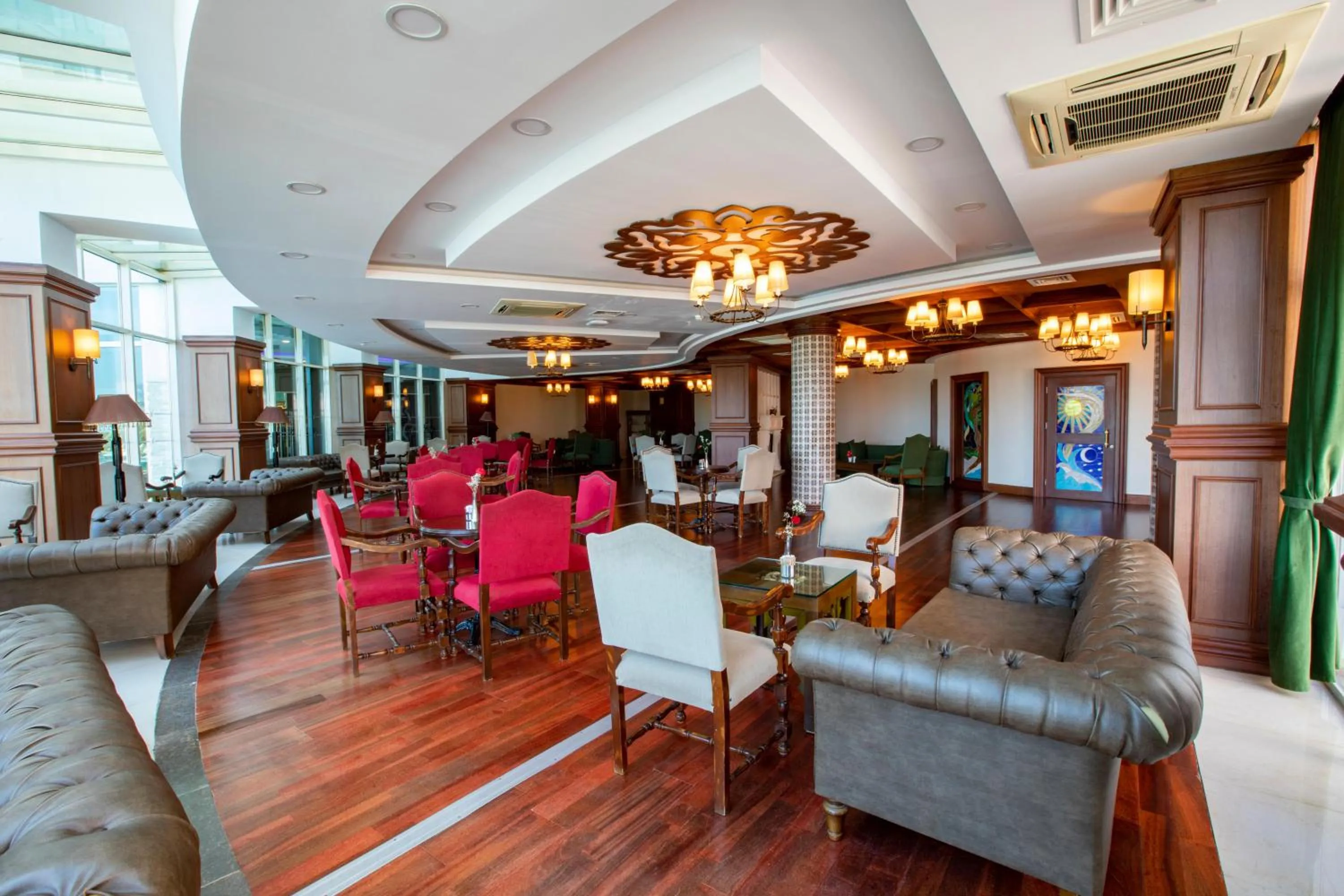 Restaurant/places to eat in Sherwood Exclusive Lara