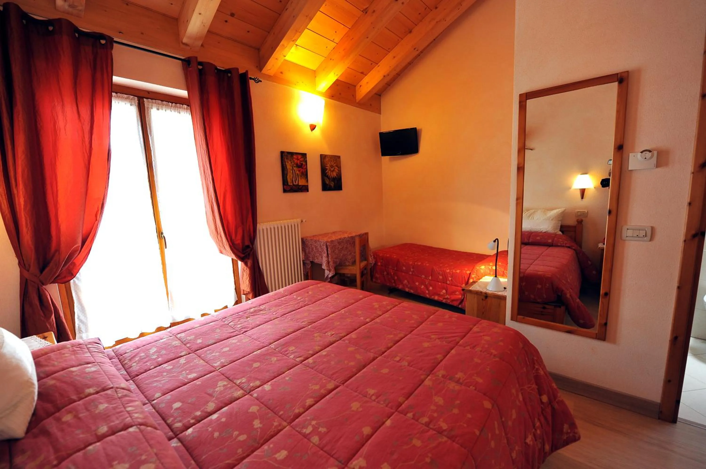 Bed in Hotel Silene Parking and Garage