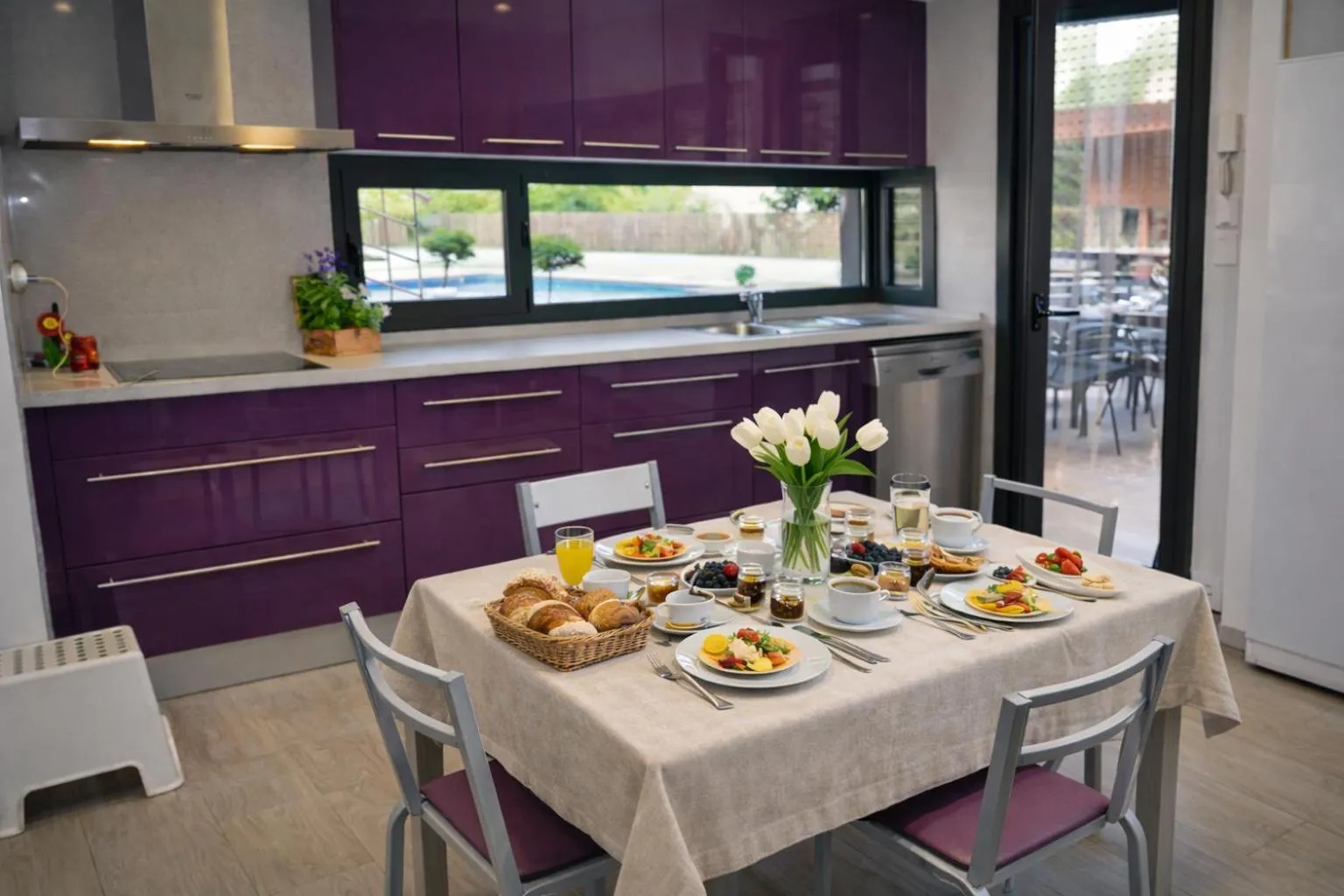 Villa Sitges La Calma 10 minutes drive Sitges 2 minutes walk Garraf Park AC