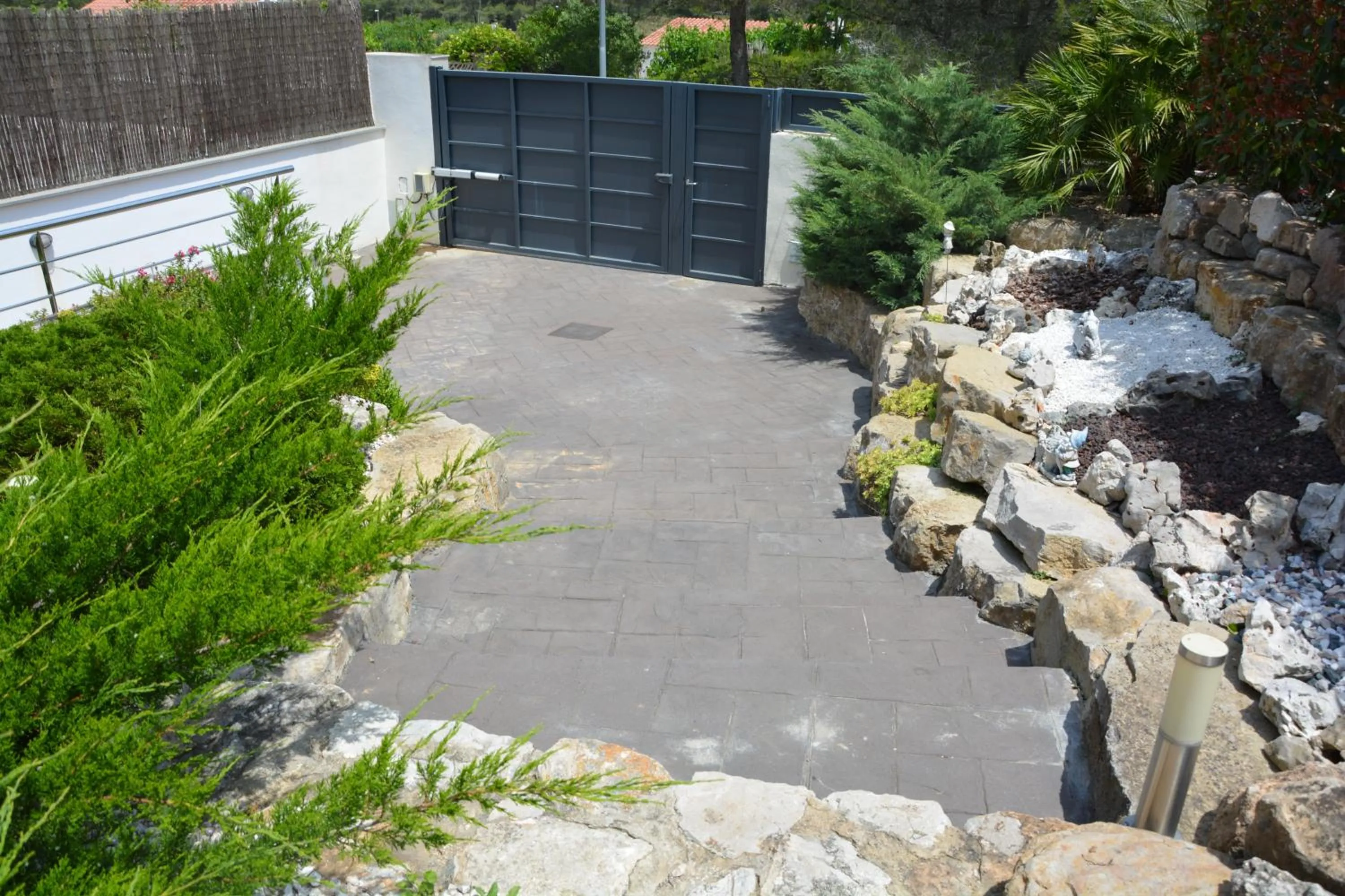 Off site in Villa Sitges La Calma 10 minutes drive Sitges 2 minutes walk Garraf Park AC