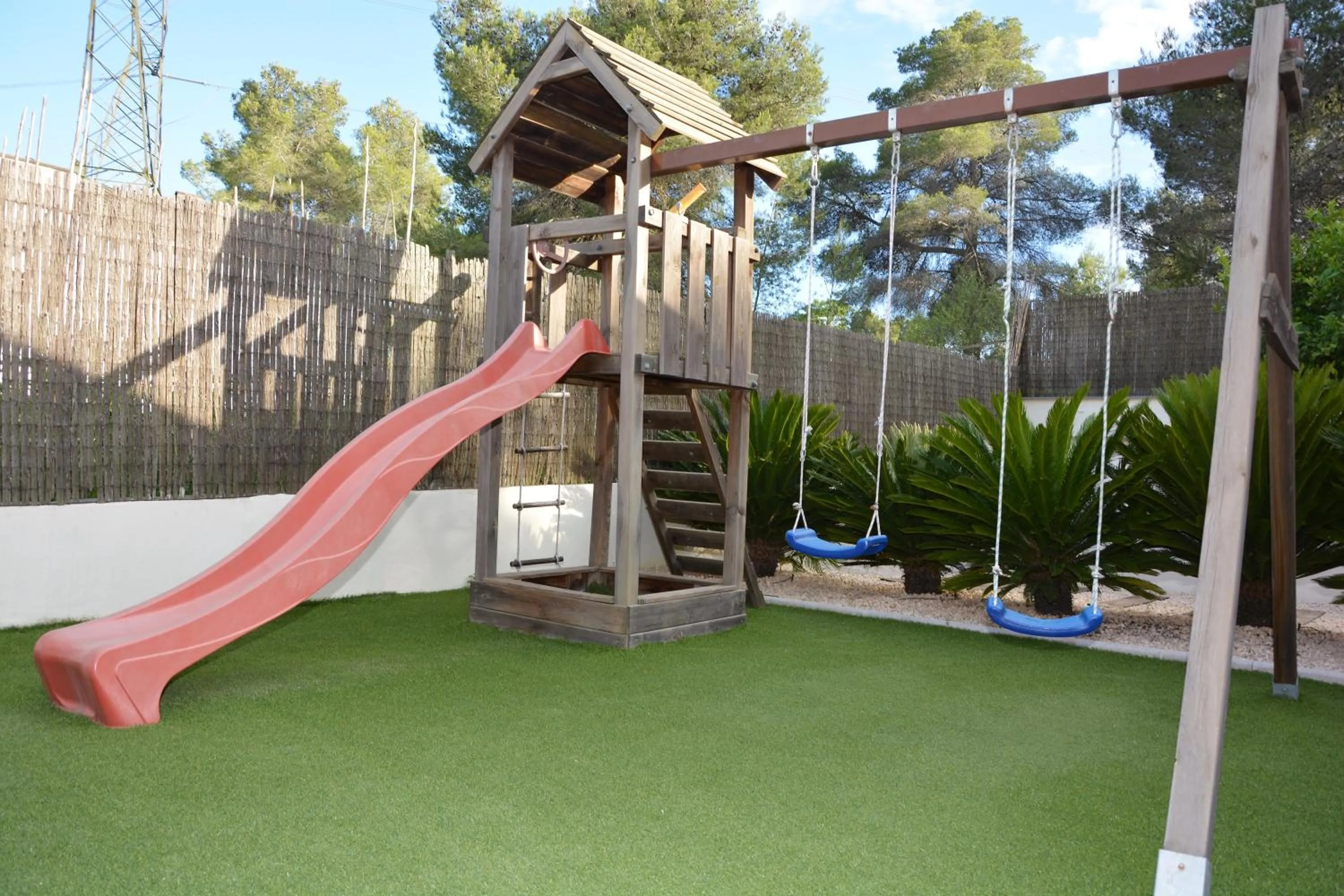 Off site in Villa Sitges La Calma 10 minutes drive Sitges 2 minutes walk Garraf Park AC