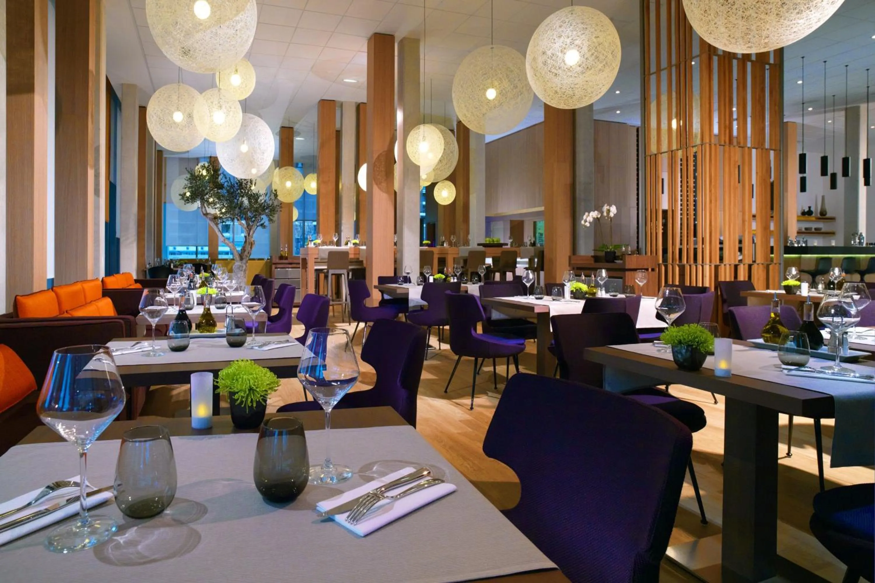 Restaurant/places to eat in Courtyard by Marriott Montpellier