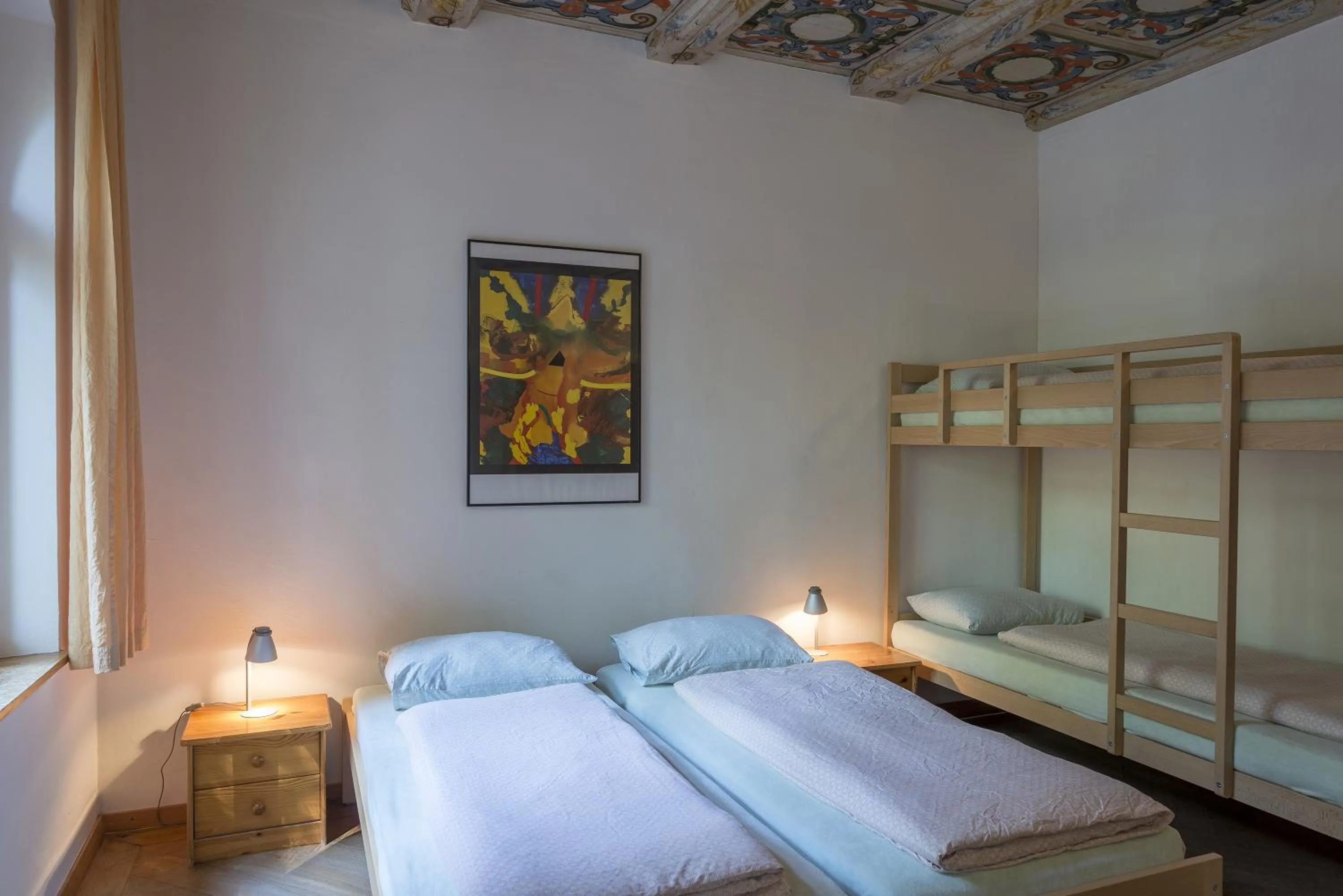 Photo of the whole room, Bed in Schaffhausen Youth Hostel