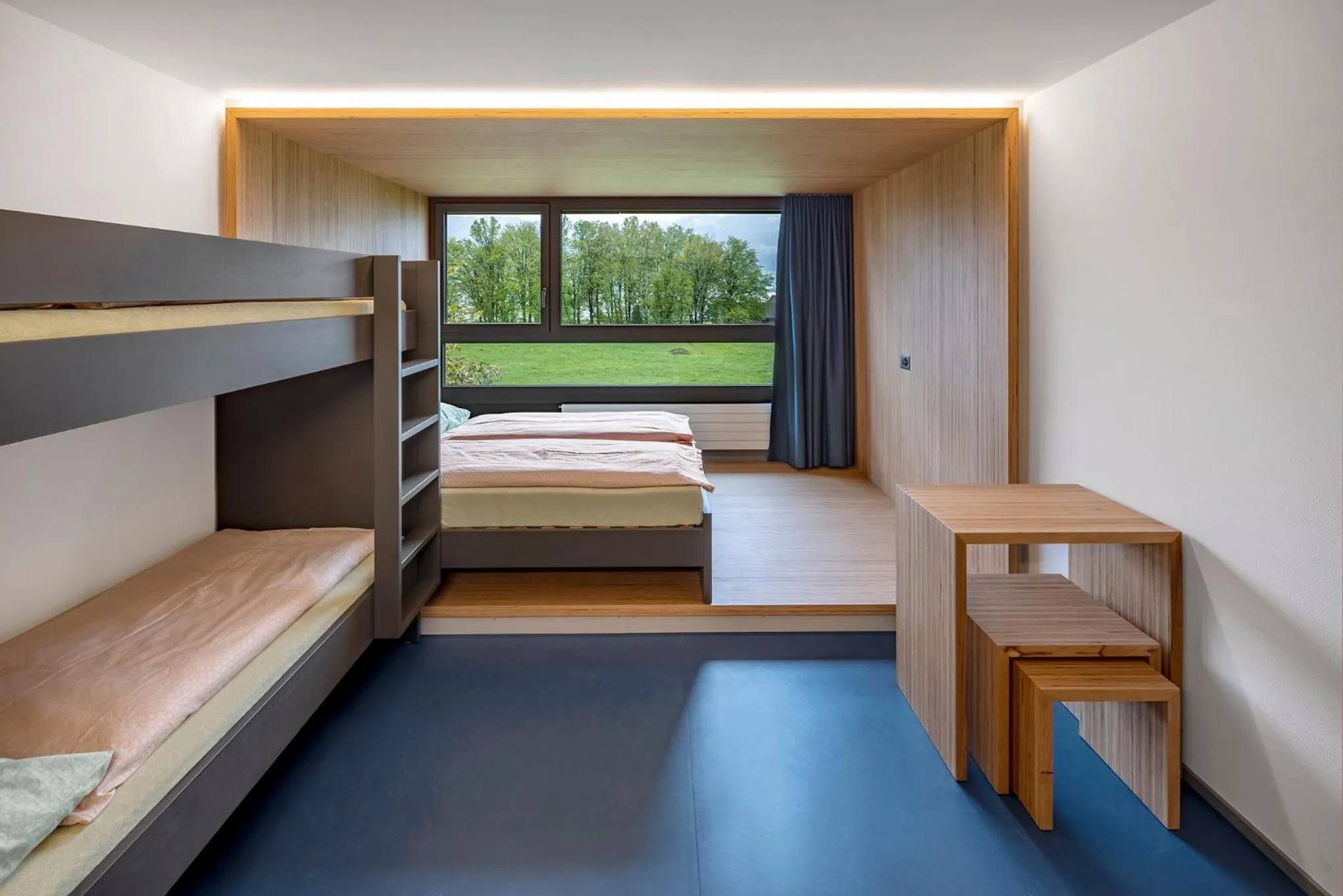 Photo of the whole room, Bed in Rapperswil-Jona Youth Hostel