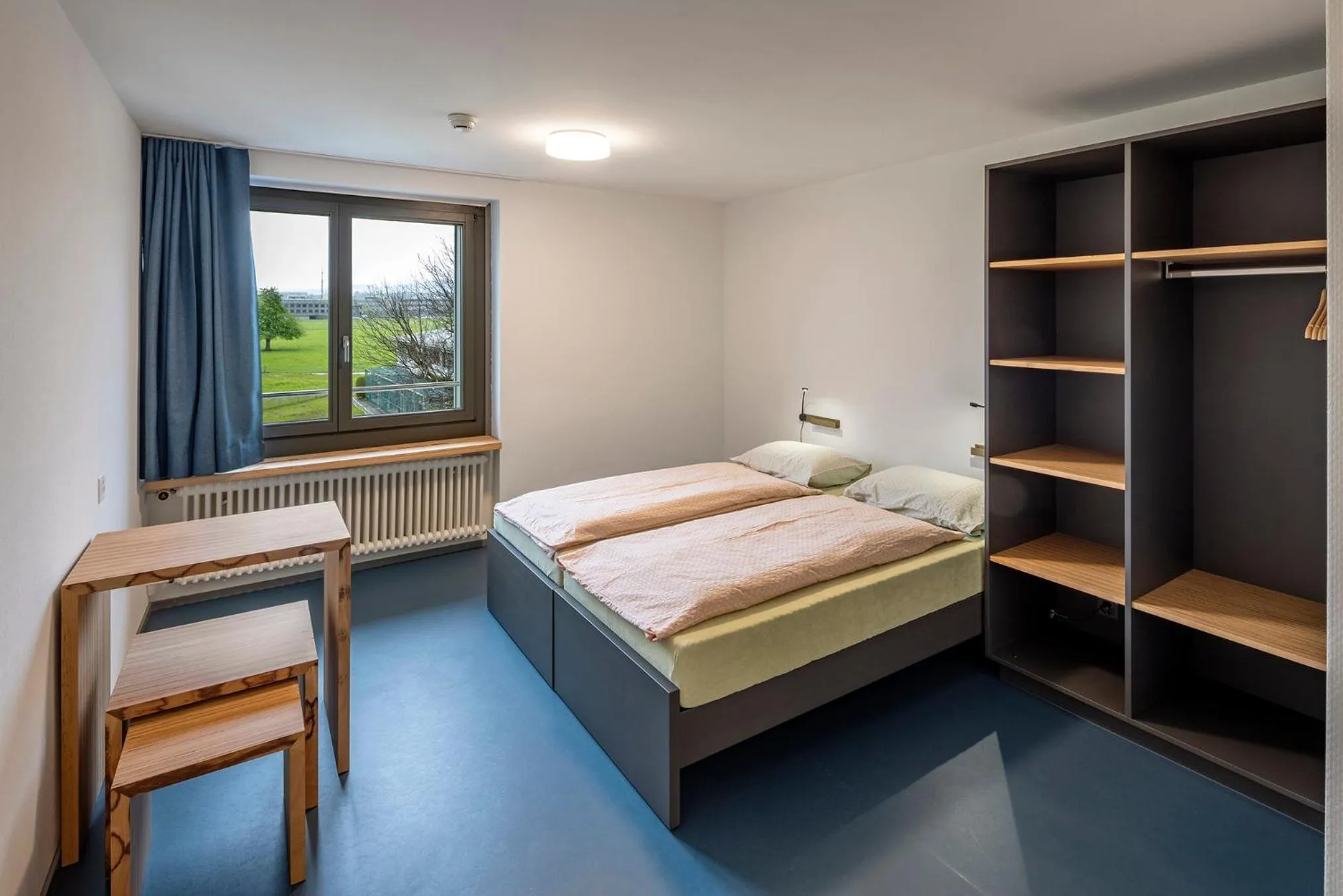 Photo of the whole room, Bed in Rapperswil-Jona Youth Hostel