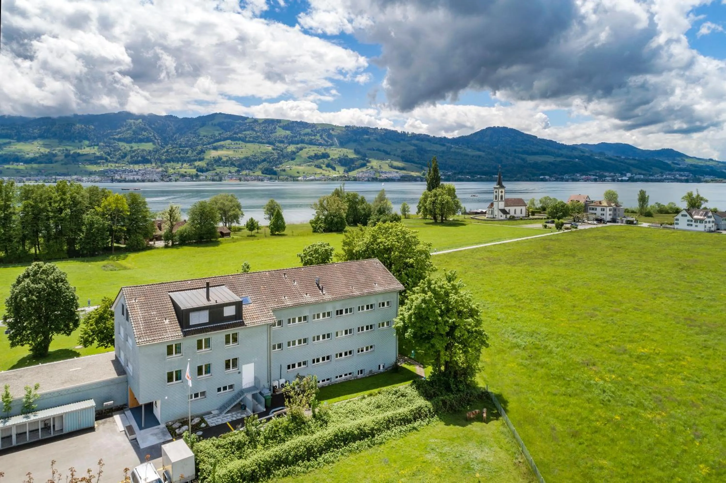 Property building in Rapperswil-Jona Youth Hostel