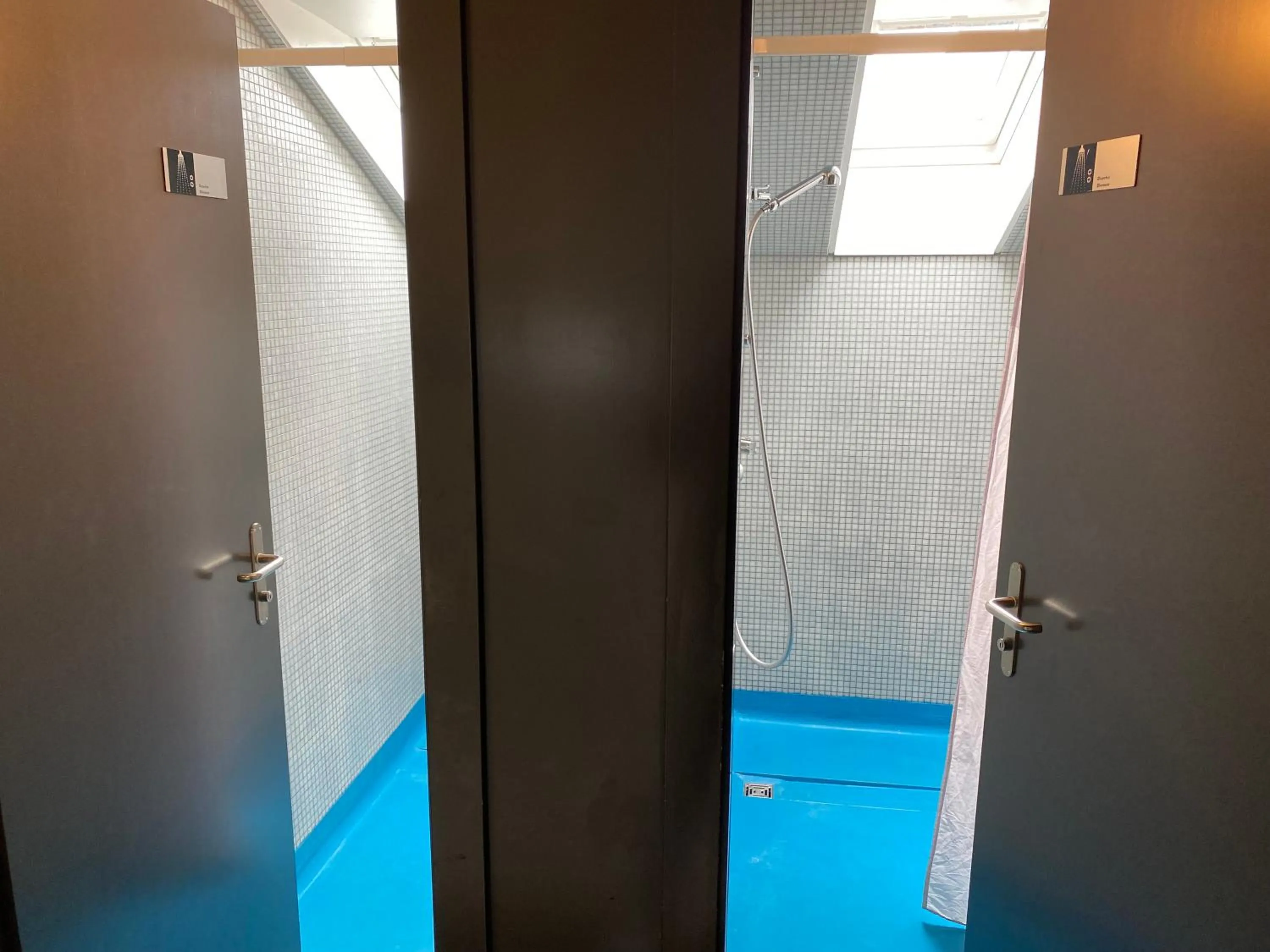 Bathroom in Stein am Rhein Youth Hostel