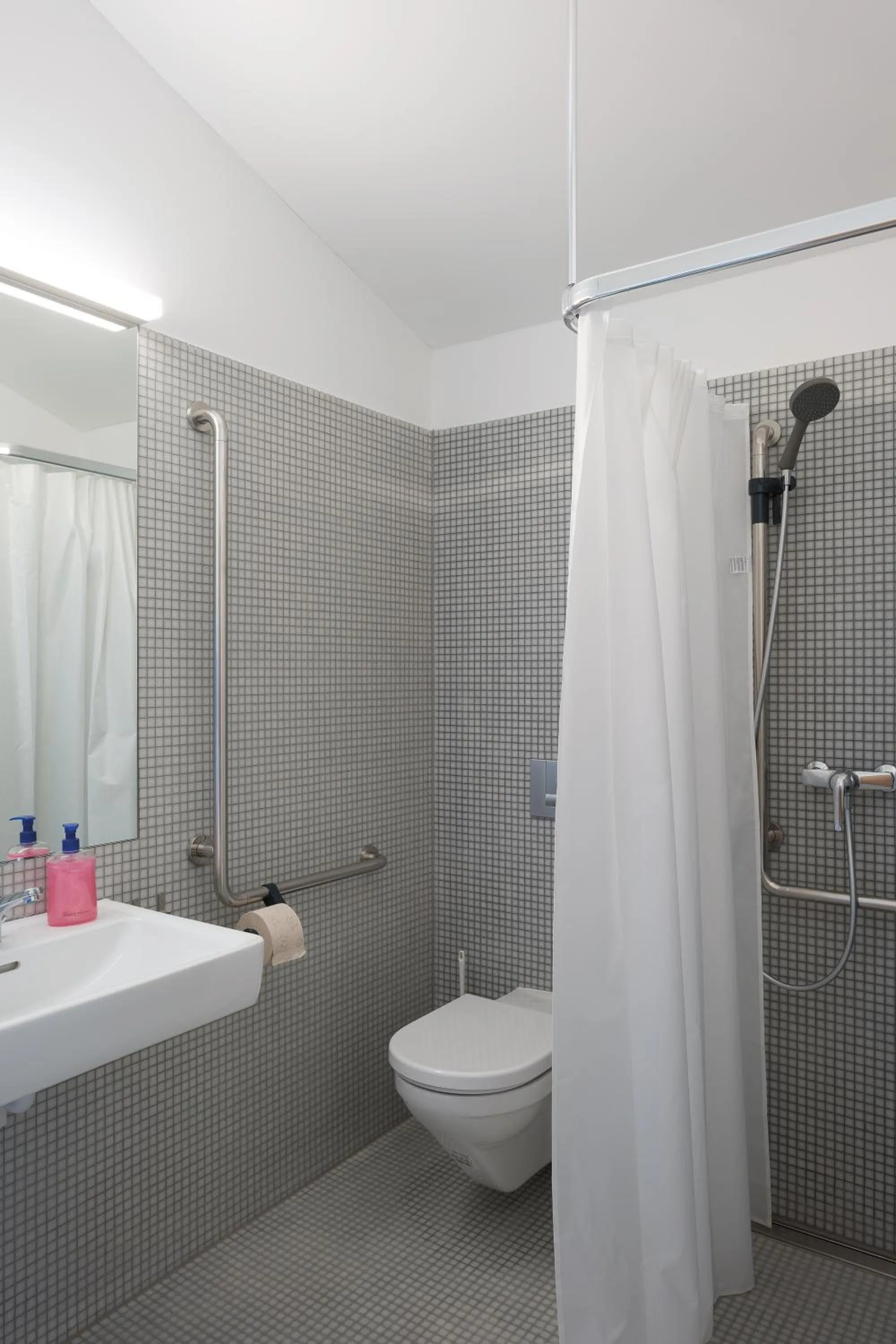 Bathroom in Stein am Rhein Youth Hostel