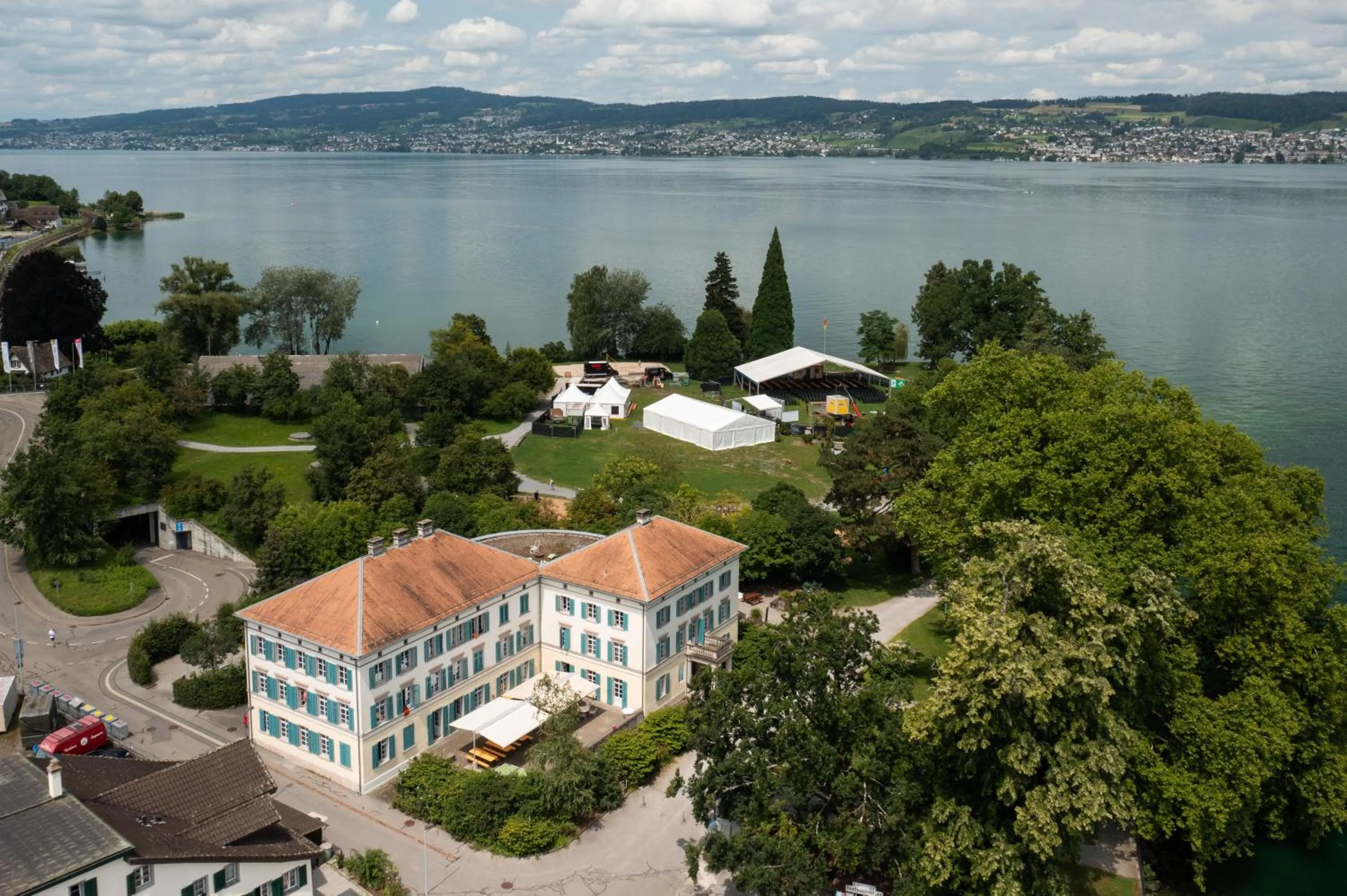 Property building in Richterswil Youth Hostel