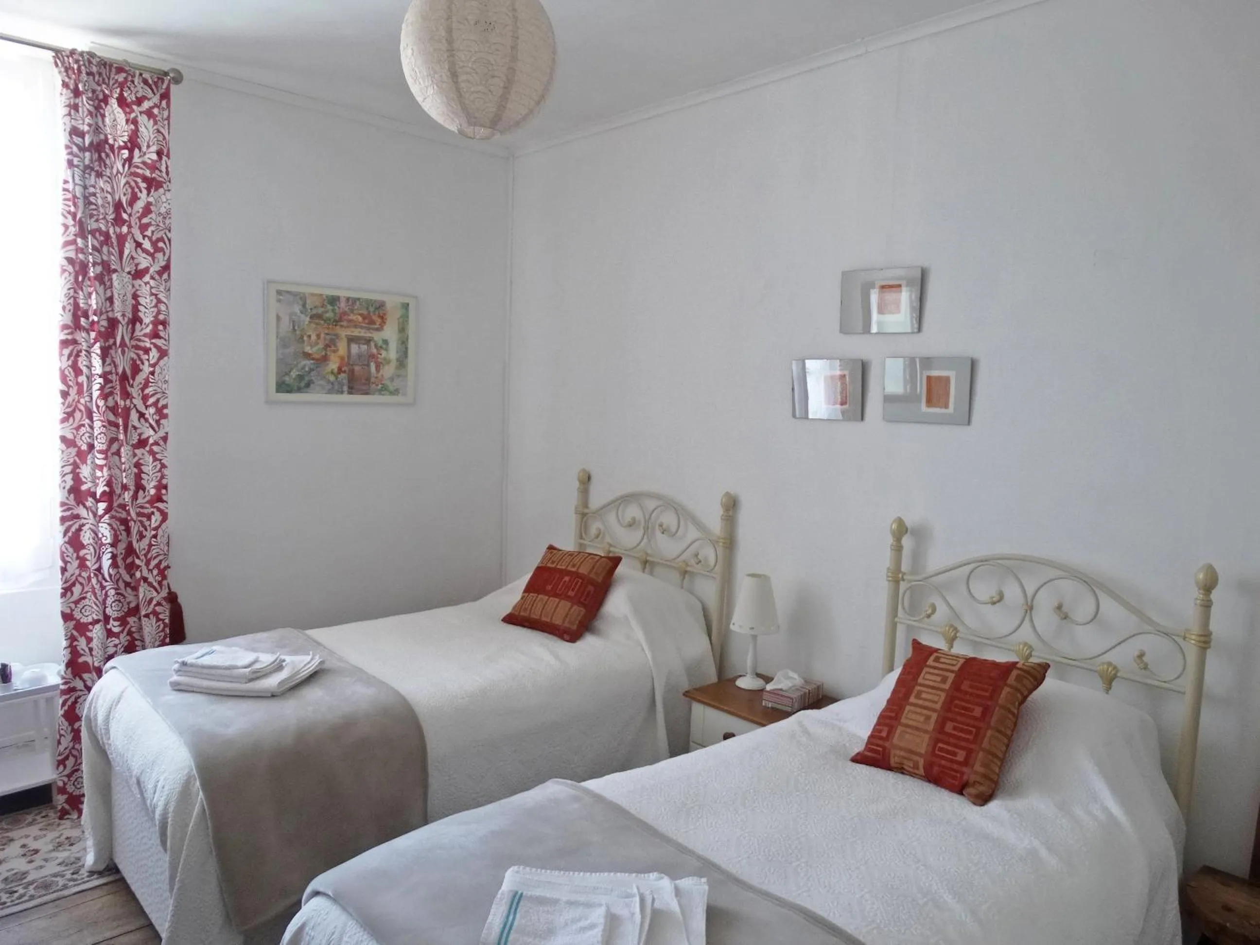 Bedroom, Bed in Maison de Fortitude Chambres d'hotes