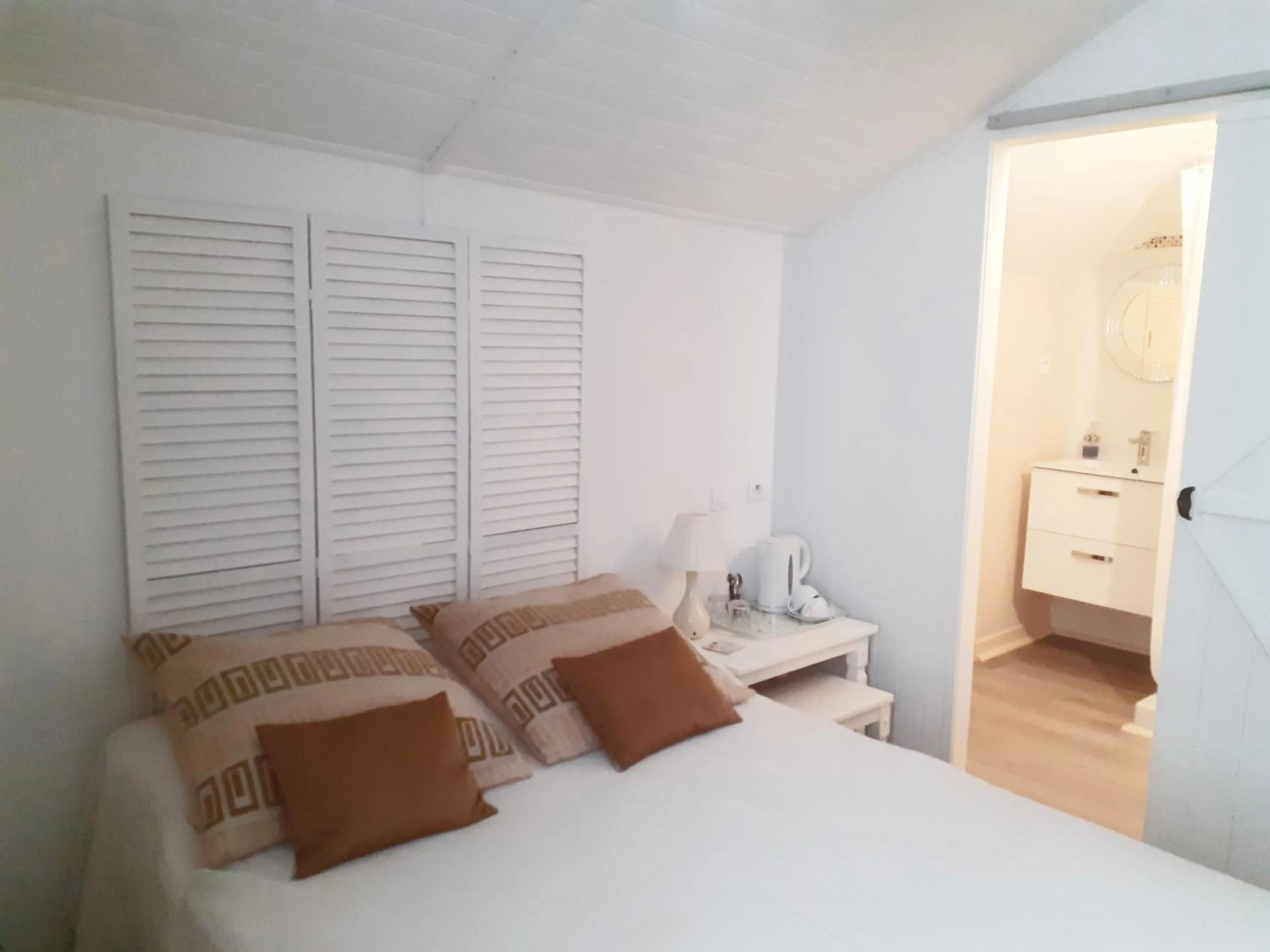 Bed in Maison de Fortitude Chambres d'hotes