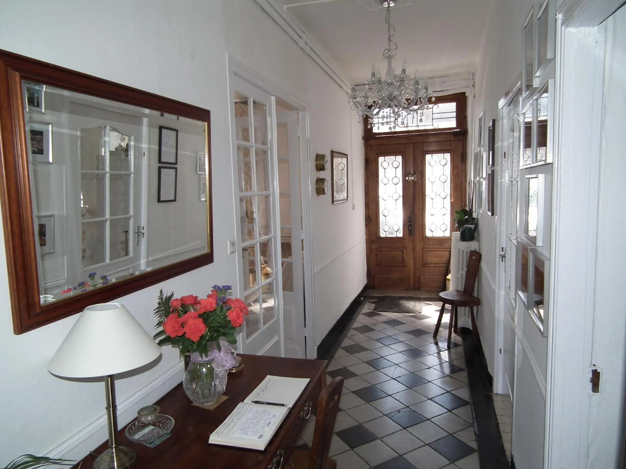 Facade/entrance in Maison de Fortitude Chambres d'hotes
