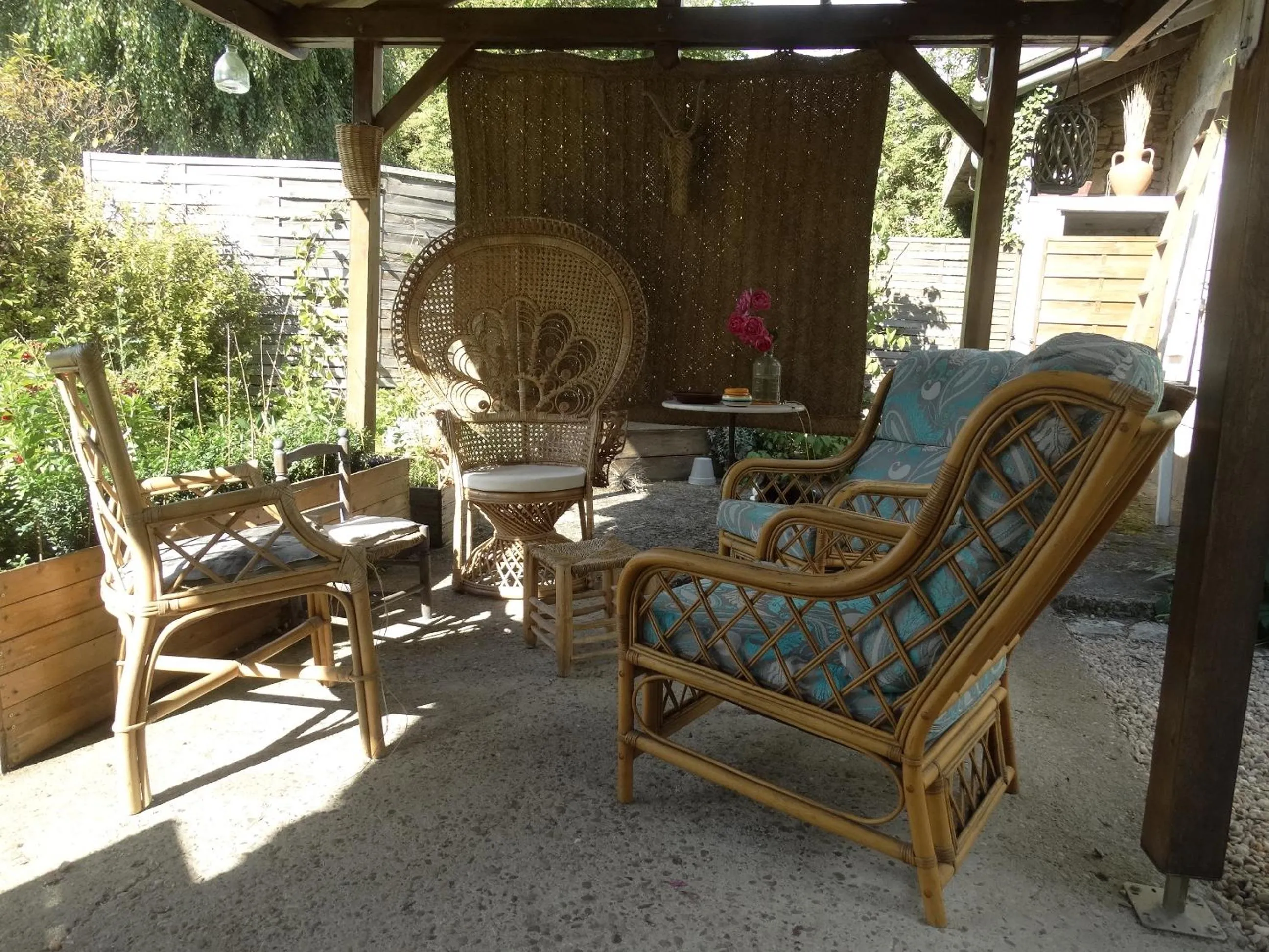 Garden in Maison de Fortitude Chambres d'hotes