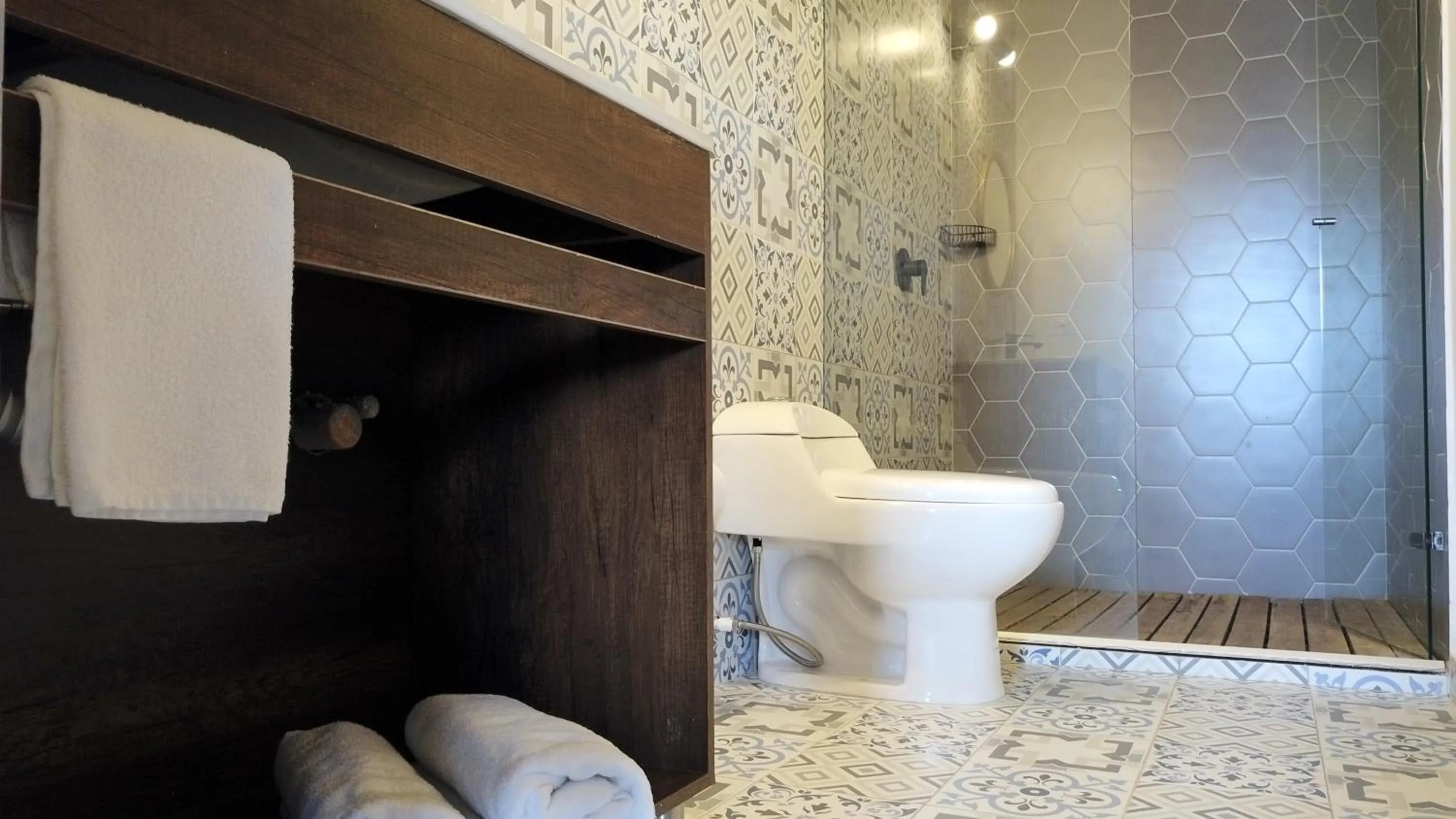 Shower in Soy Local Centro Histórico