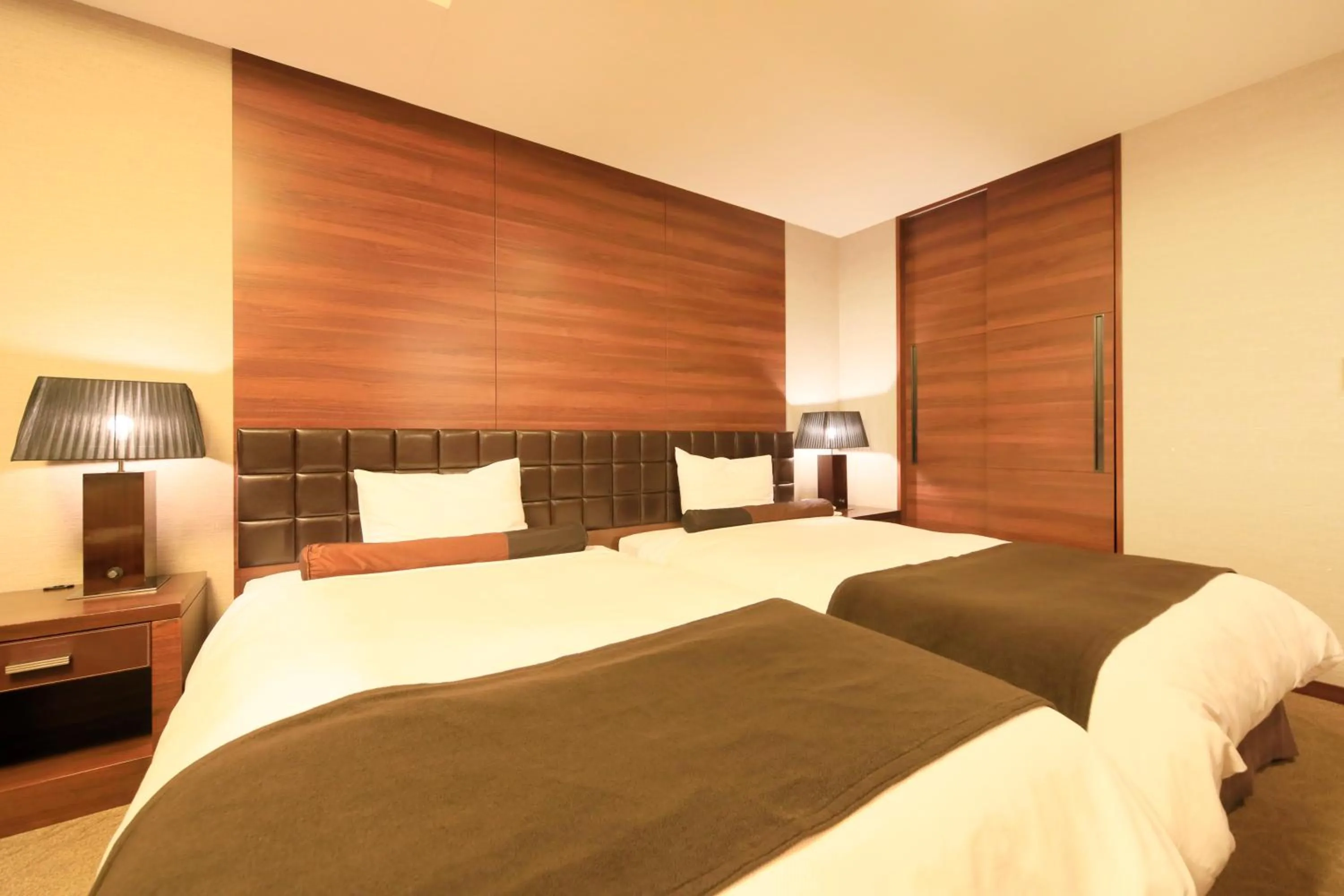 Bed in FOURTREAT plus NASUKOGEN