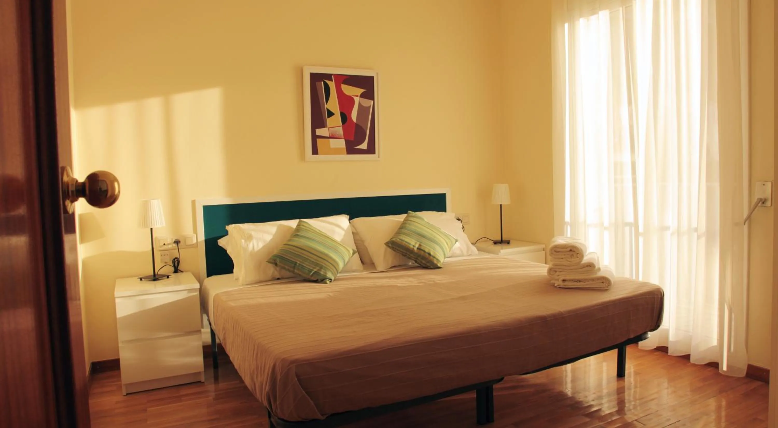 Bedroom, Bed in Alguera Apartments Napols