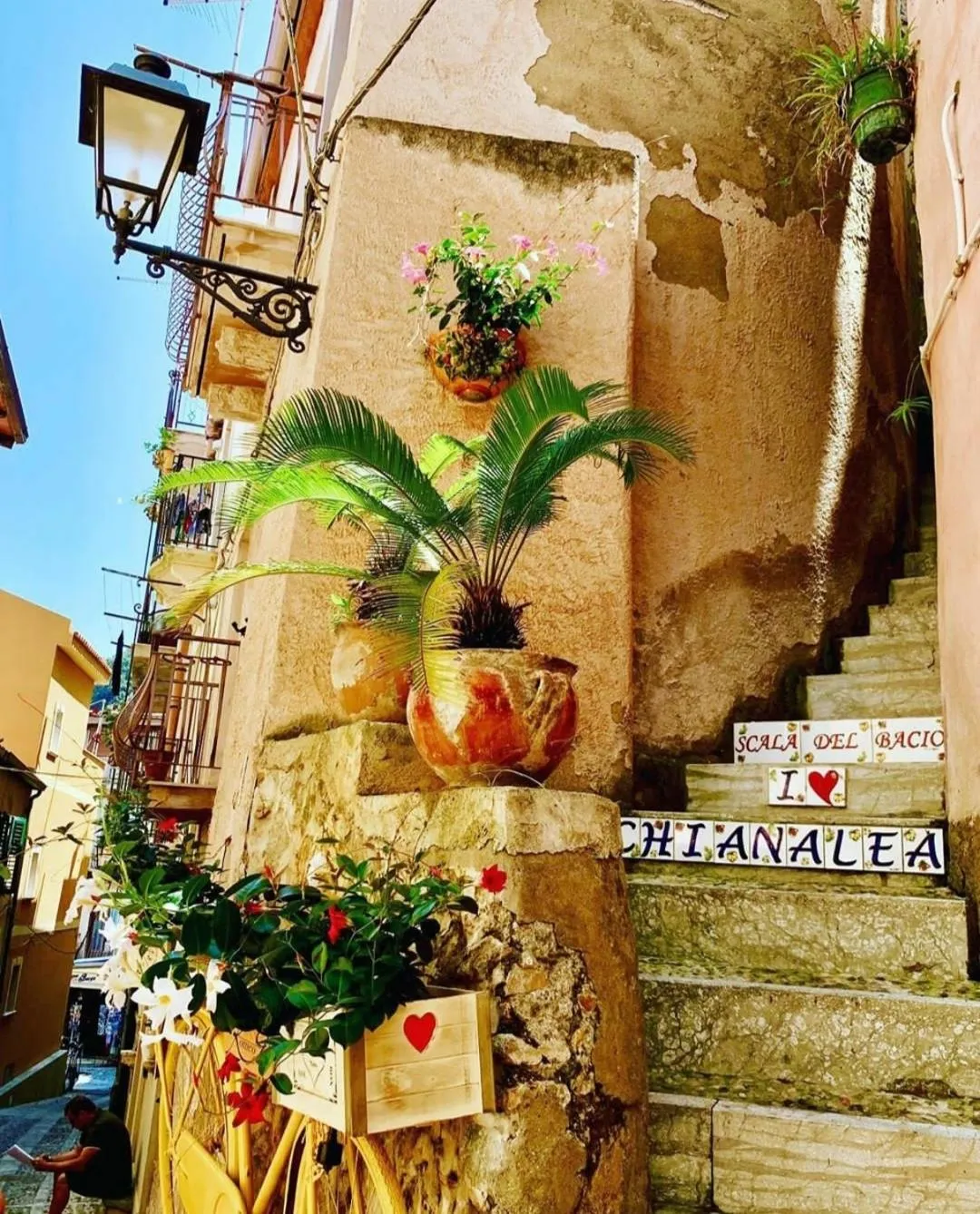 Property building in Romeo e Giulietta Scilla