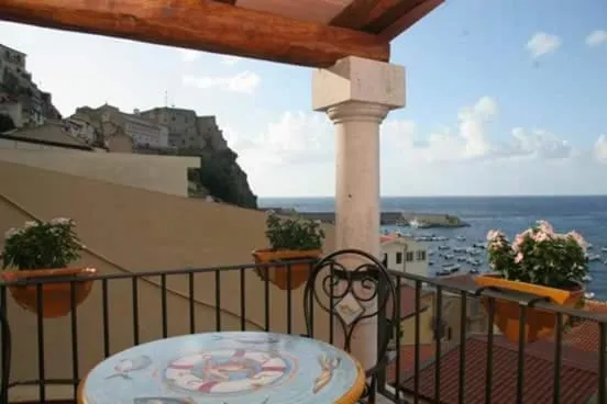 Romeo e Giulietta Scilla