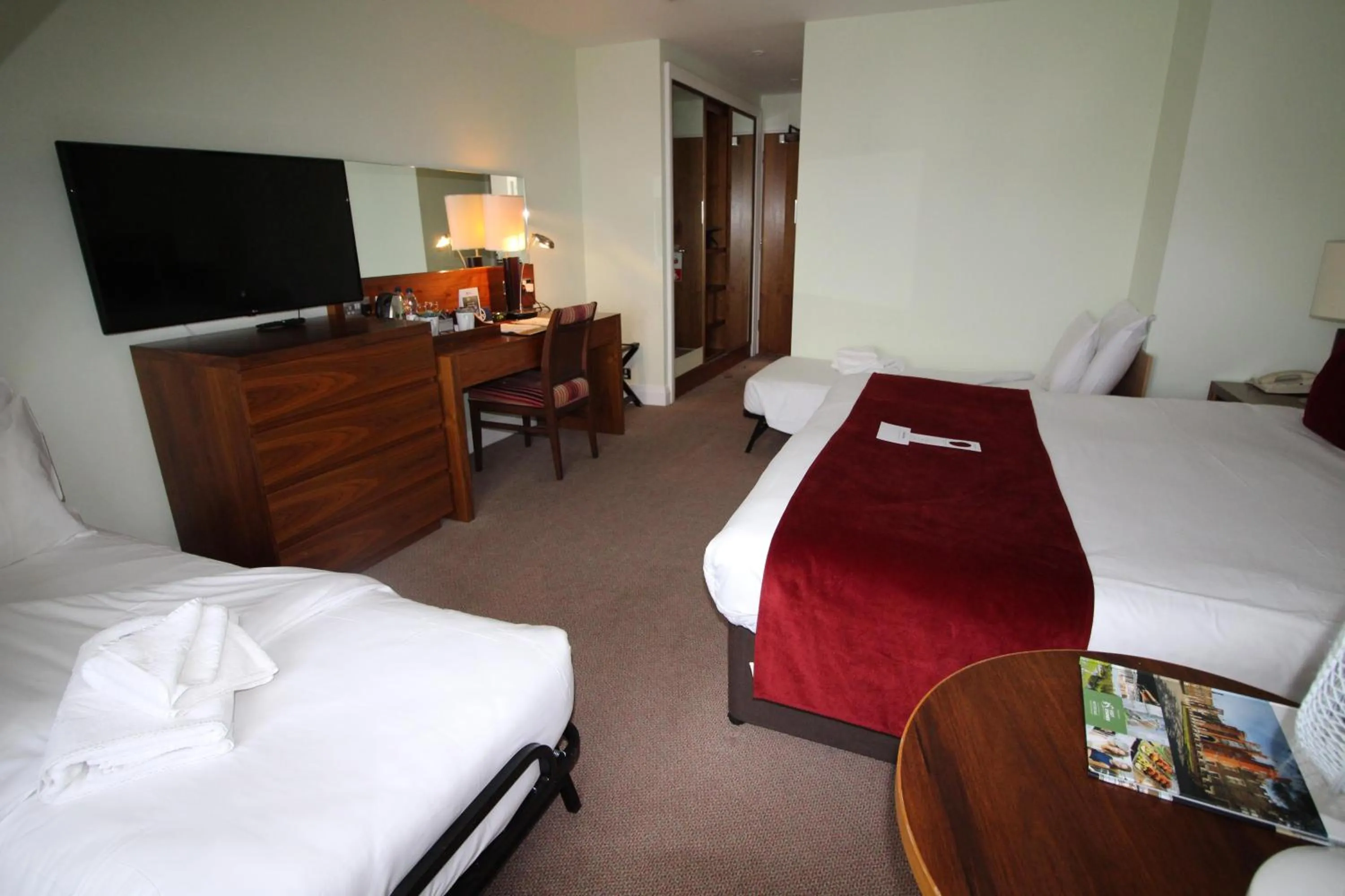 Bedroom, Bed in Best Western Ship Hotel