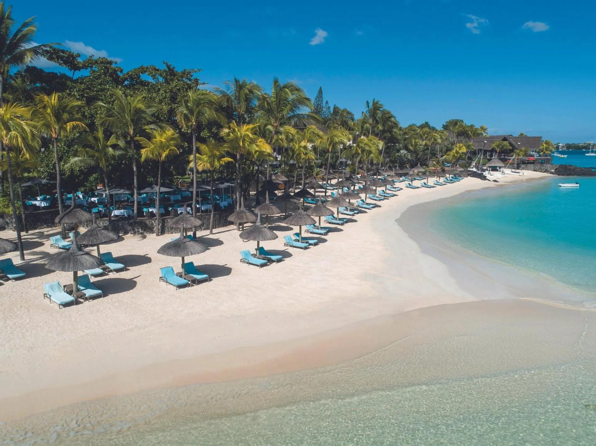 Beach in Royal Palm Beachcomber Luxury