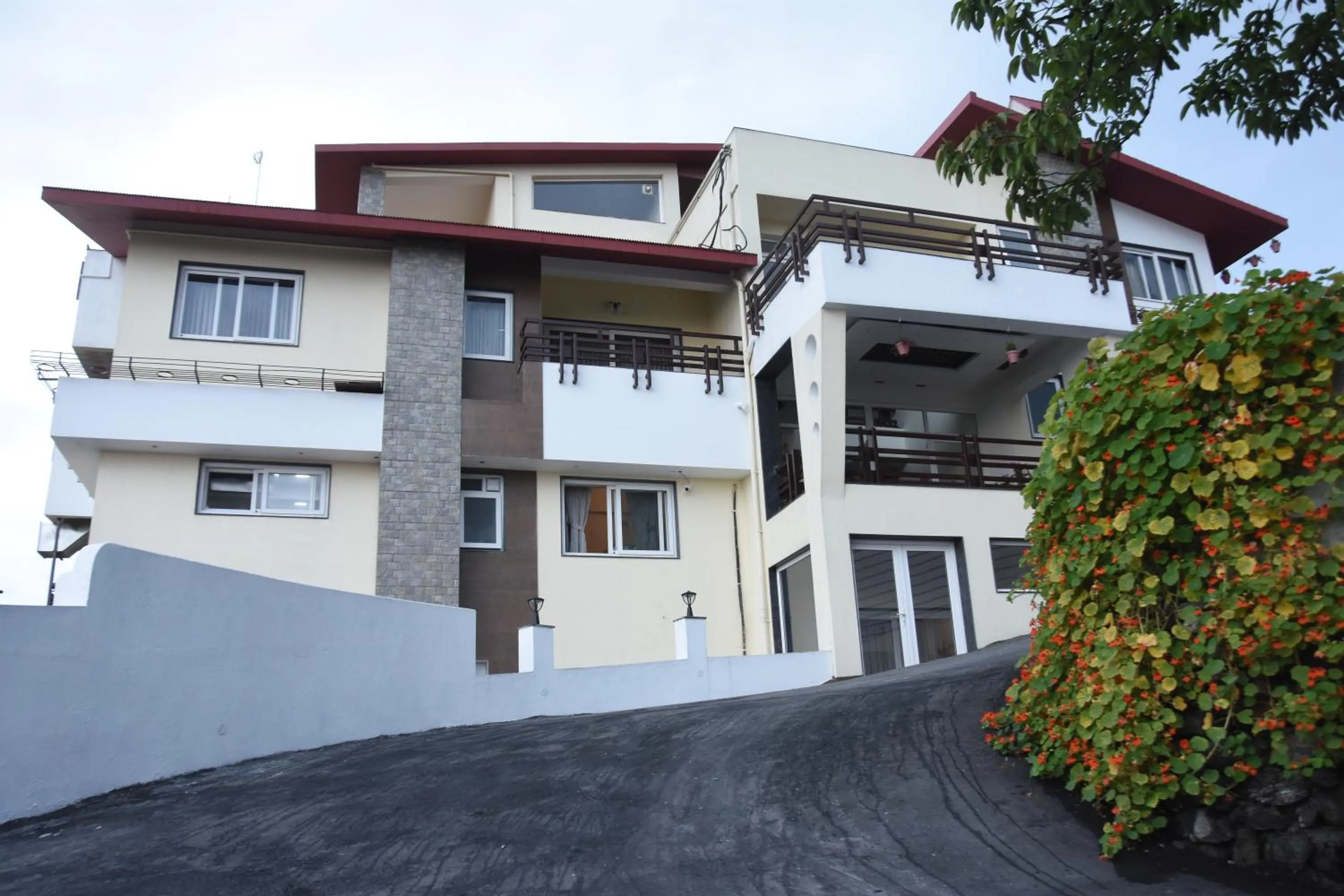 Facade/entrance in Nirvana Retreat