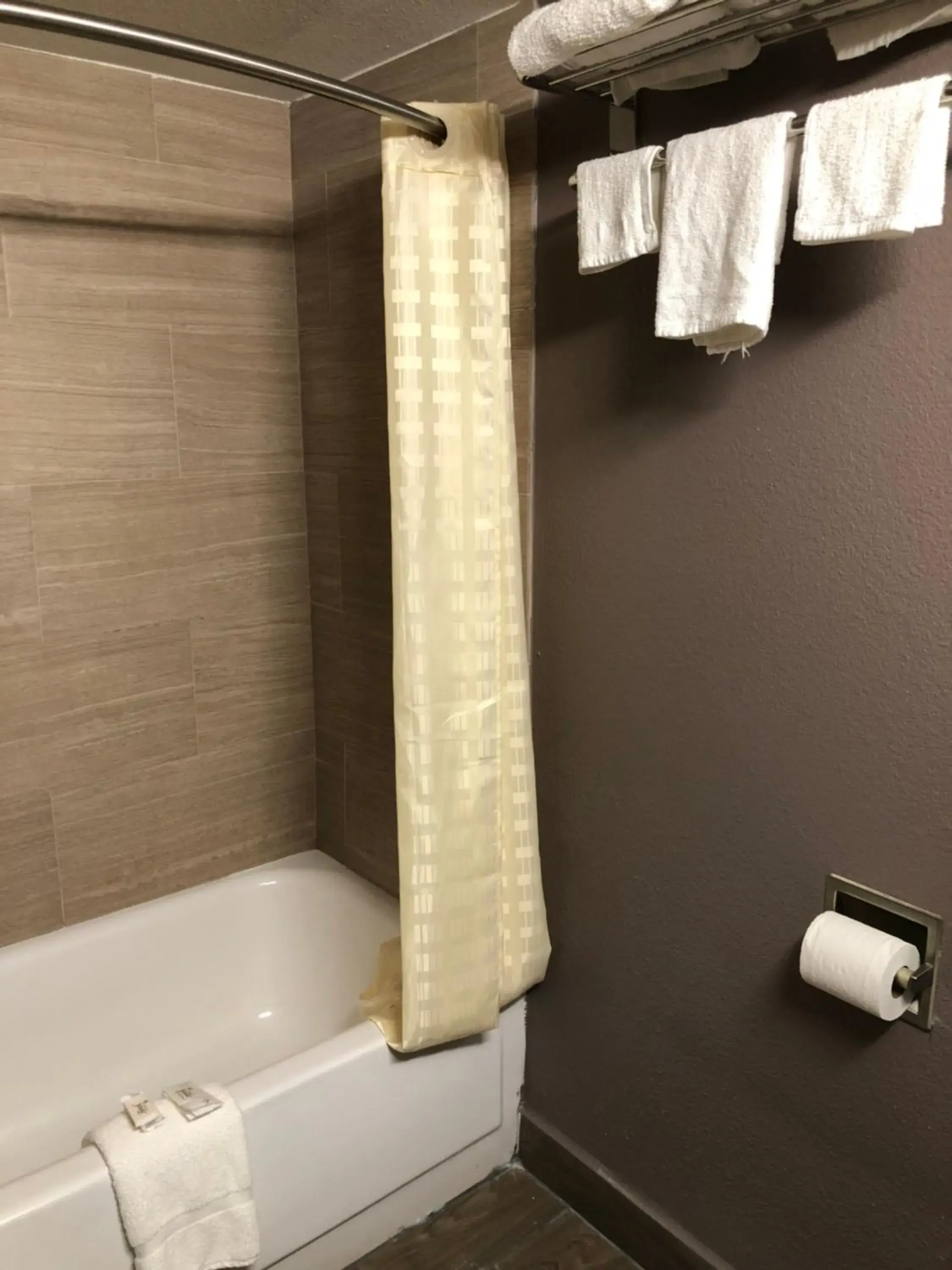 Deluxe Double Room in Economy Inn North Randall Deluxe Double Room in Economy Inn North Randall