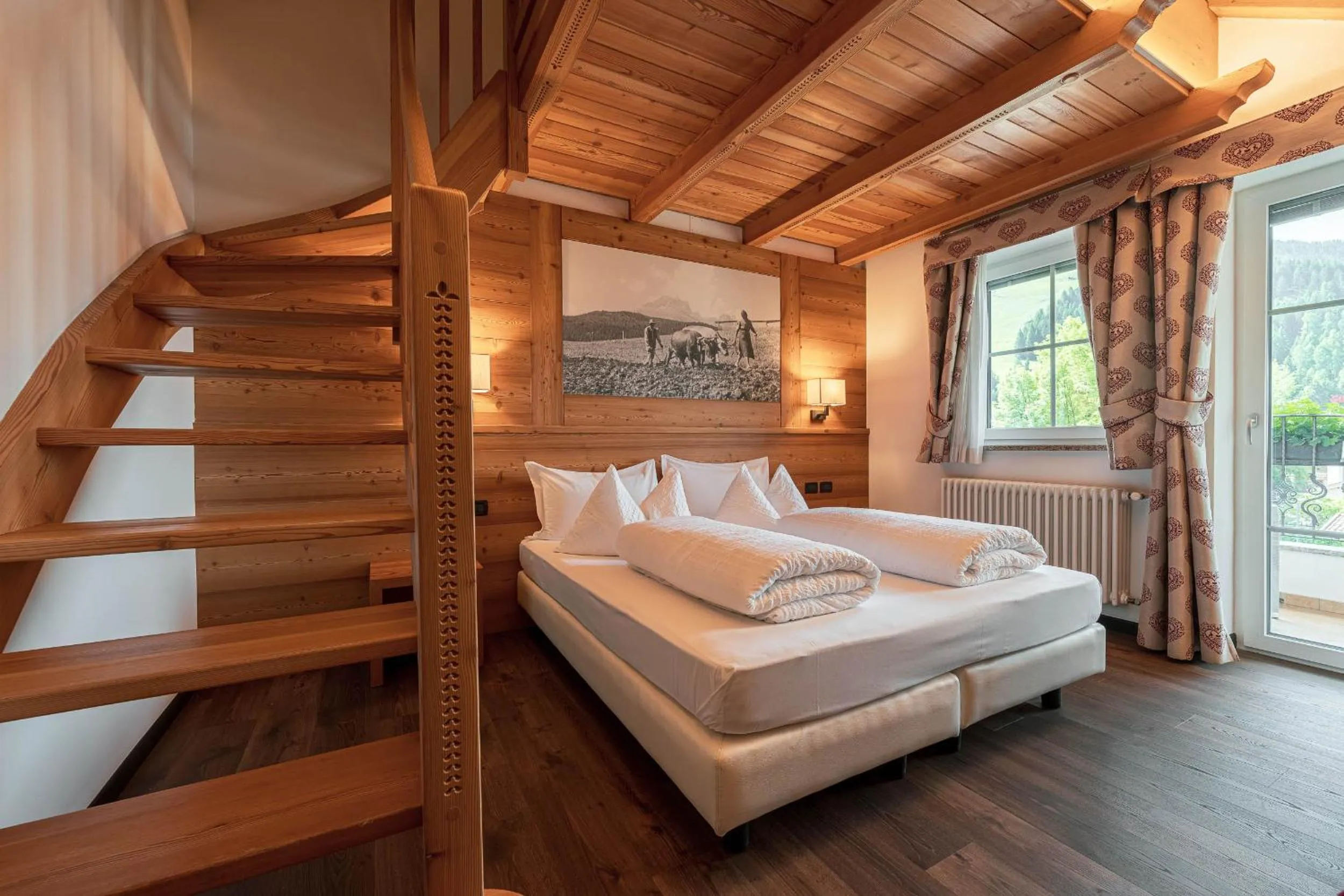 Bedroom, Bed in Hotel Chalet Sas Morin