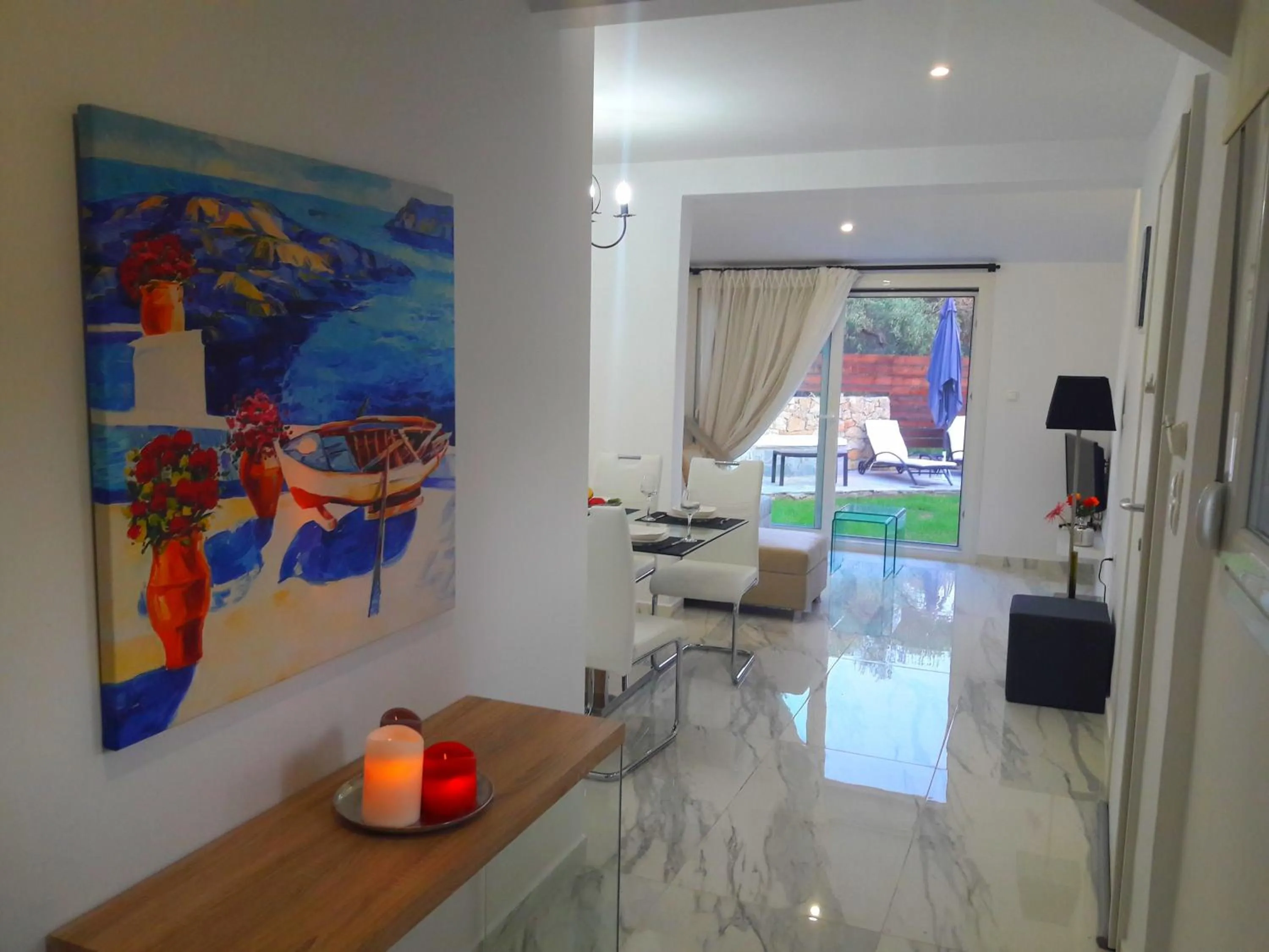 Living room in Salonikiou Beach Apartments & Villas