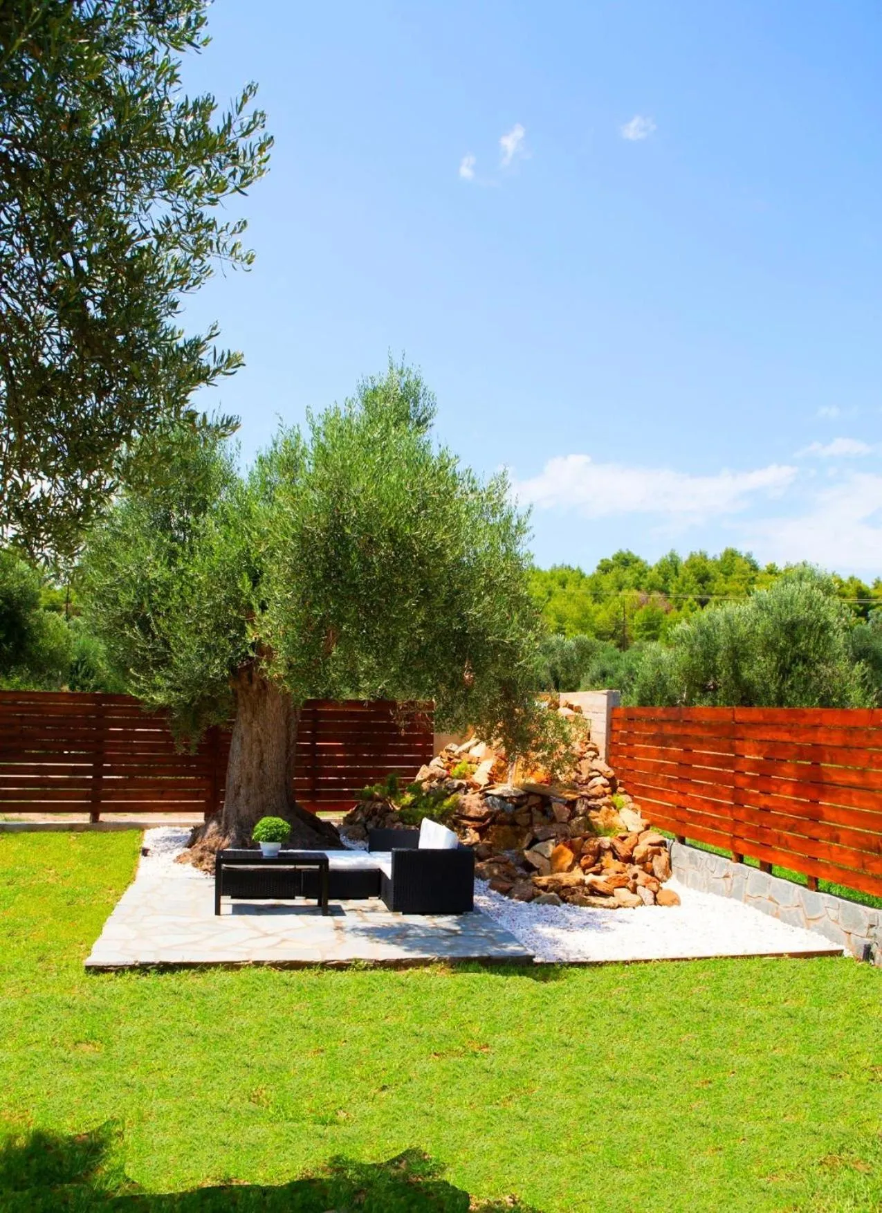 Day in Salonikiou Beach Apartments & Villas