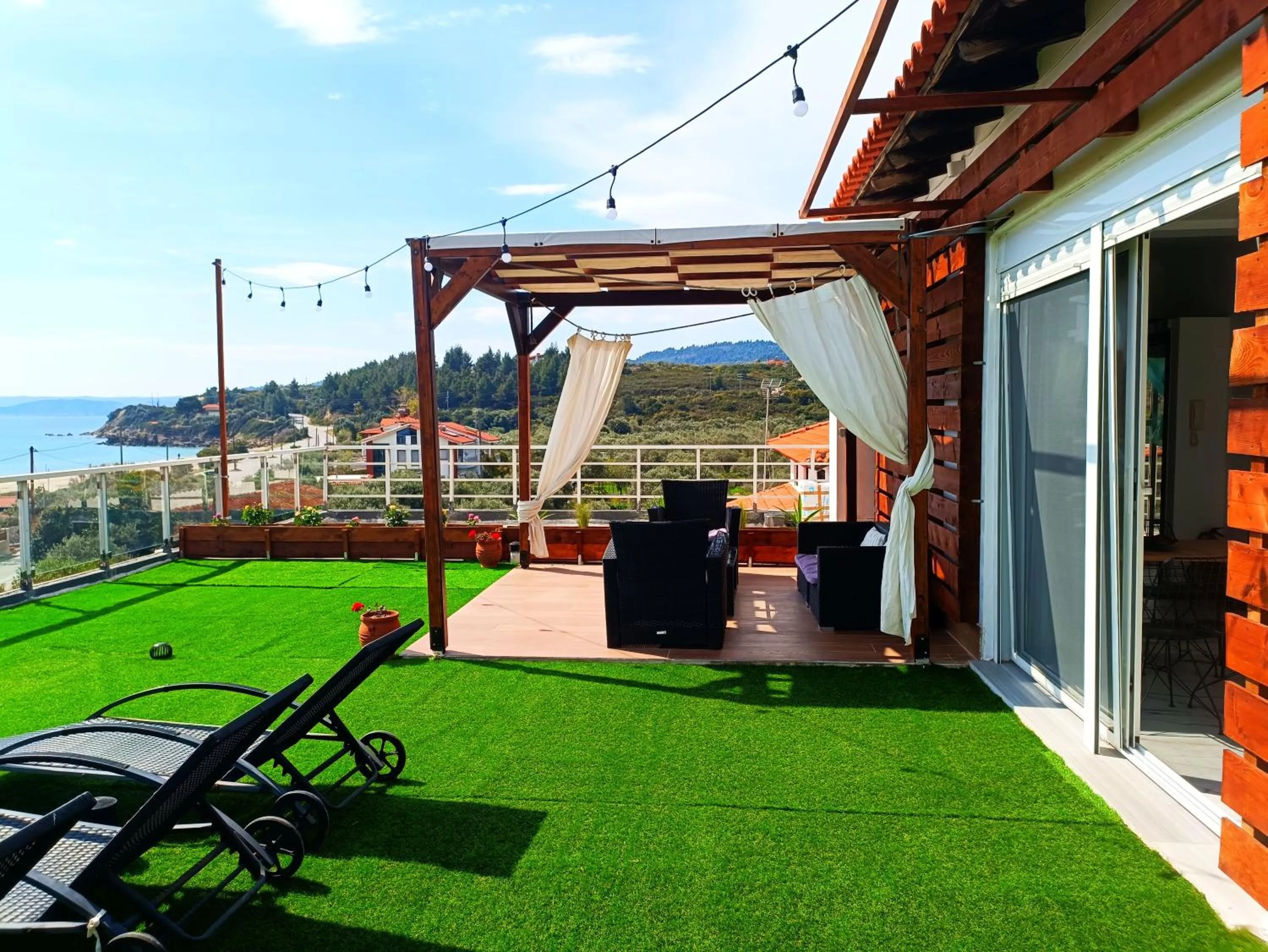 Balcony/Terrace in Salonikiou Beach Apartments & Villas