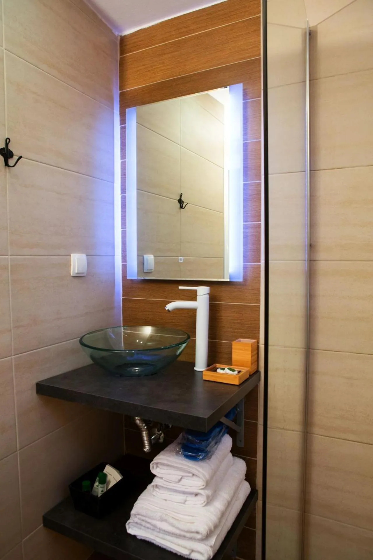 Bathroom in Salonikiou Beach Apartments & Villas