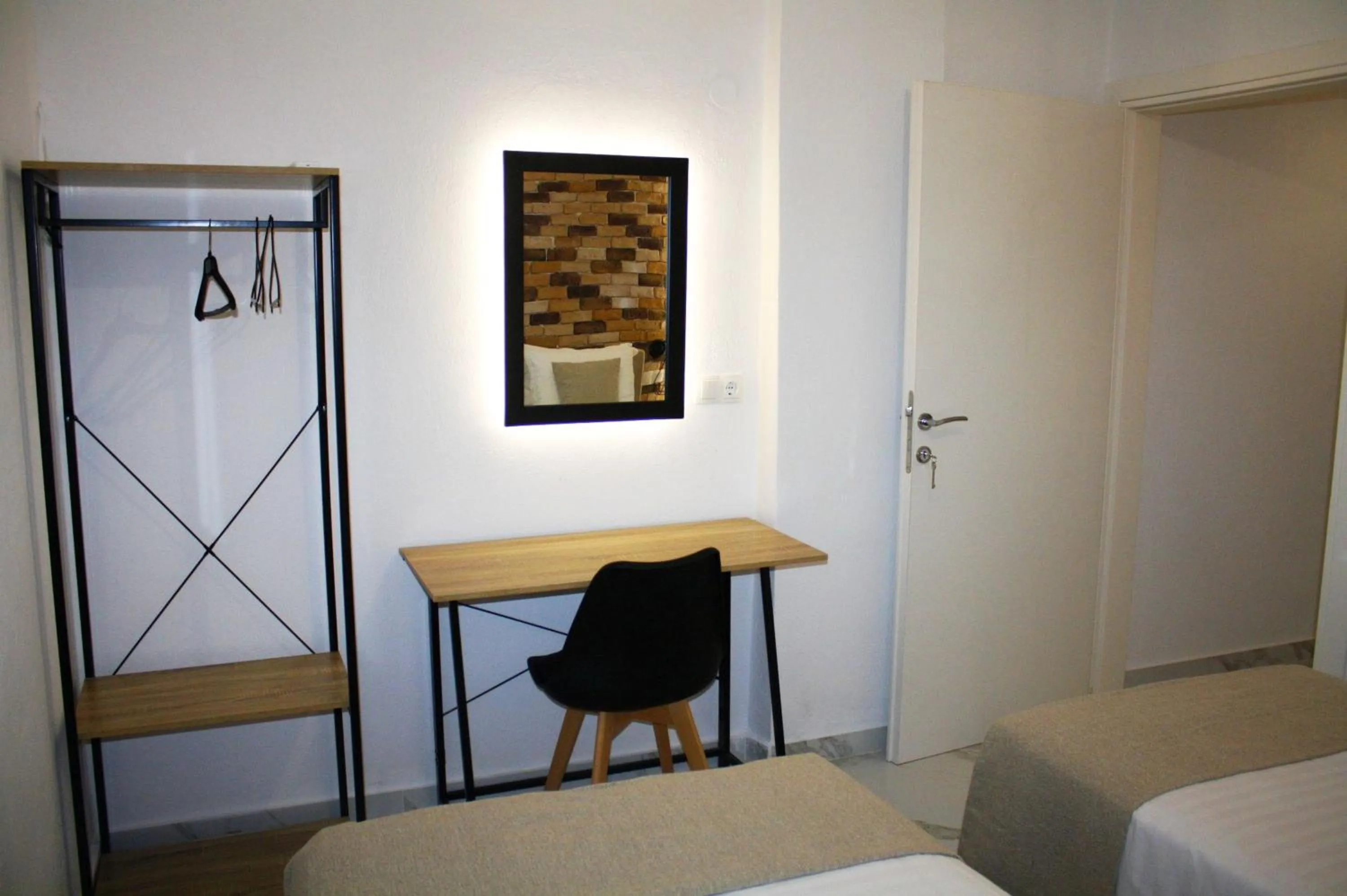 Salonikiou Beach Apartments & Villas